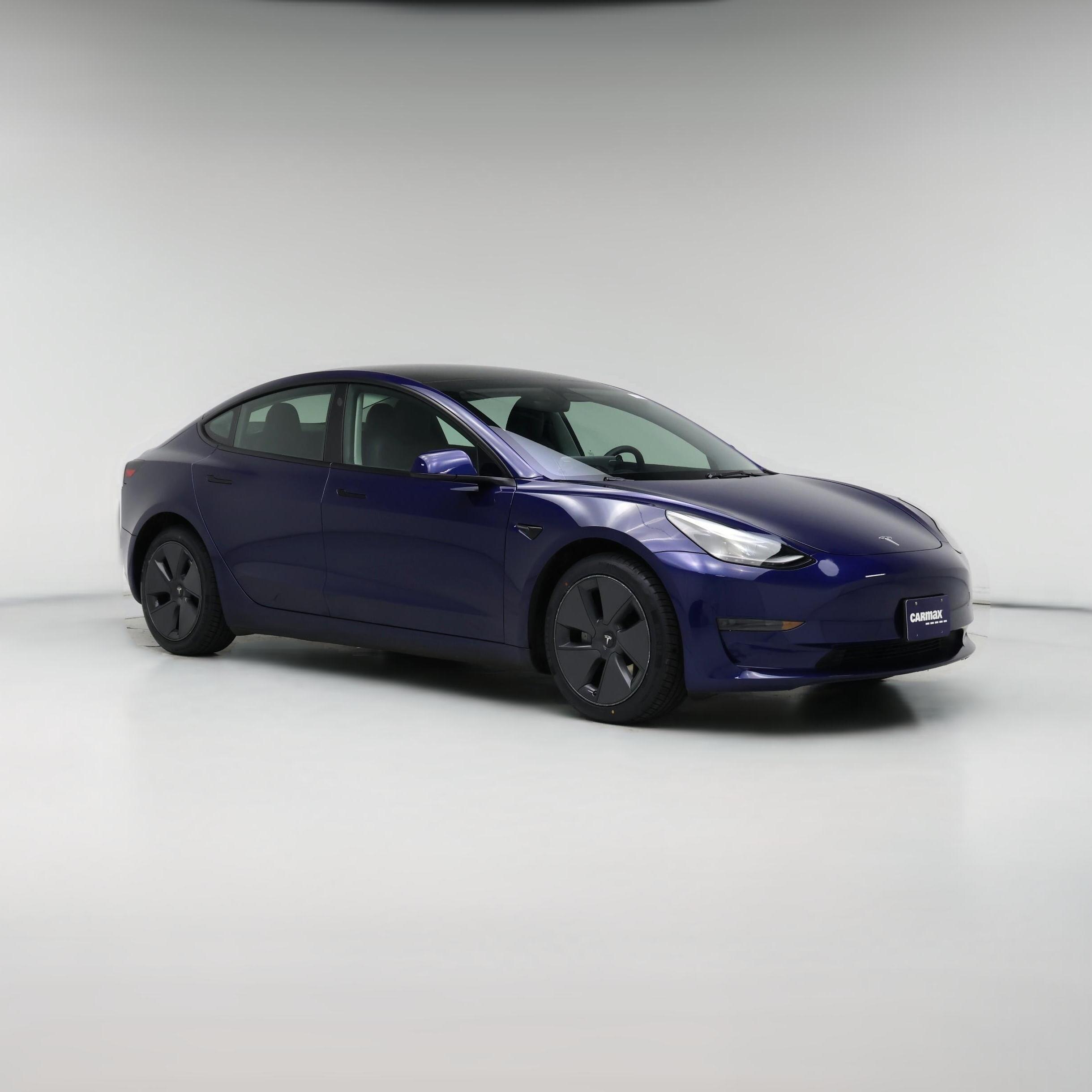 Thumbnail: 2023 Tesla Model 3 - 1