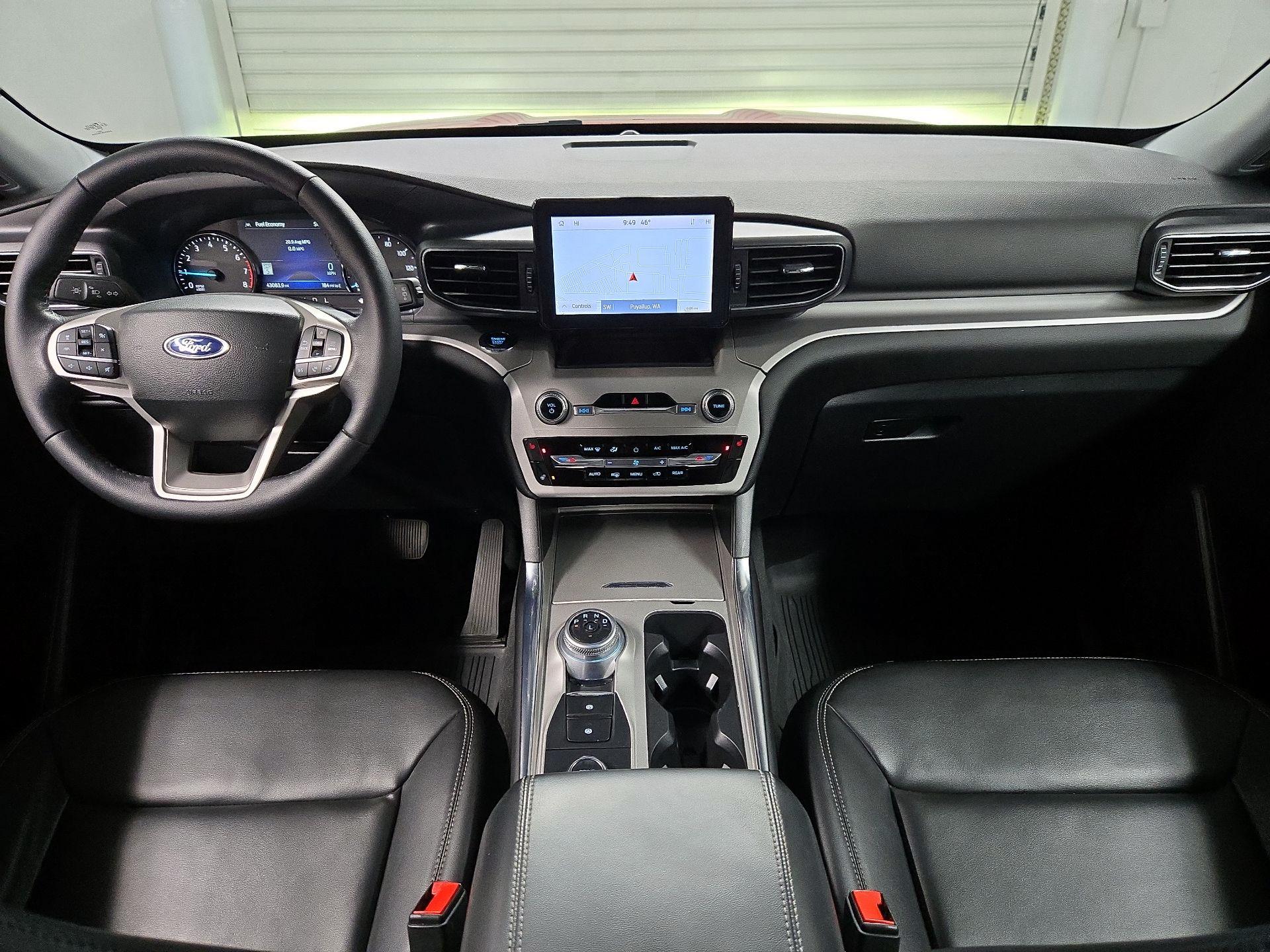 Thumbnail: 2023 Ford Explorer - 9