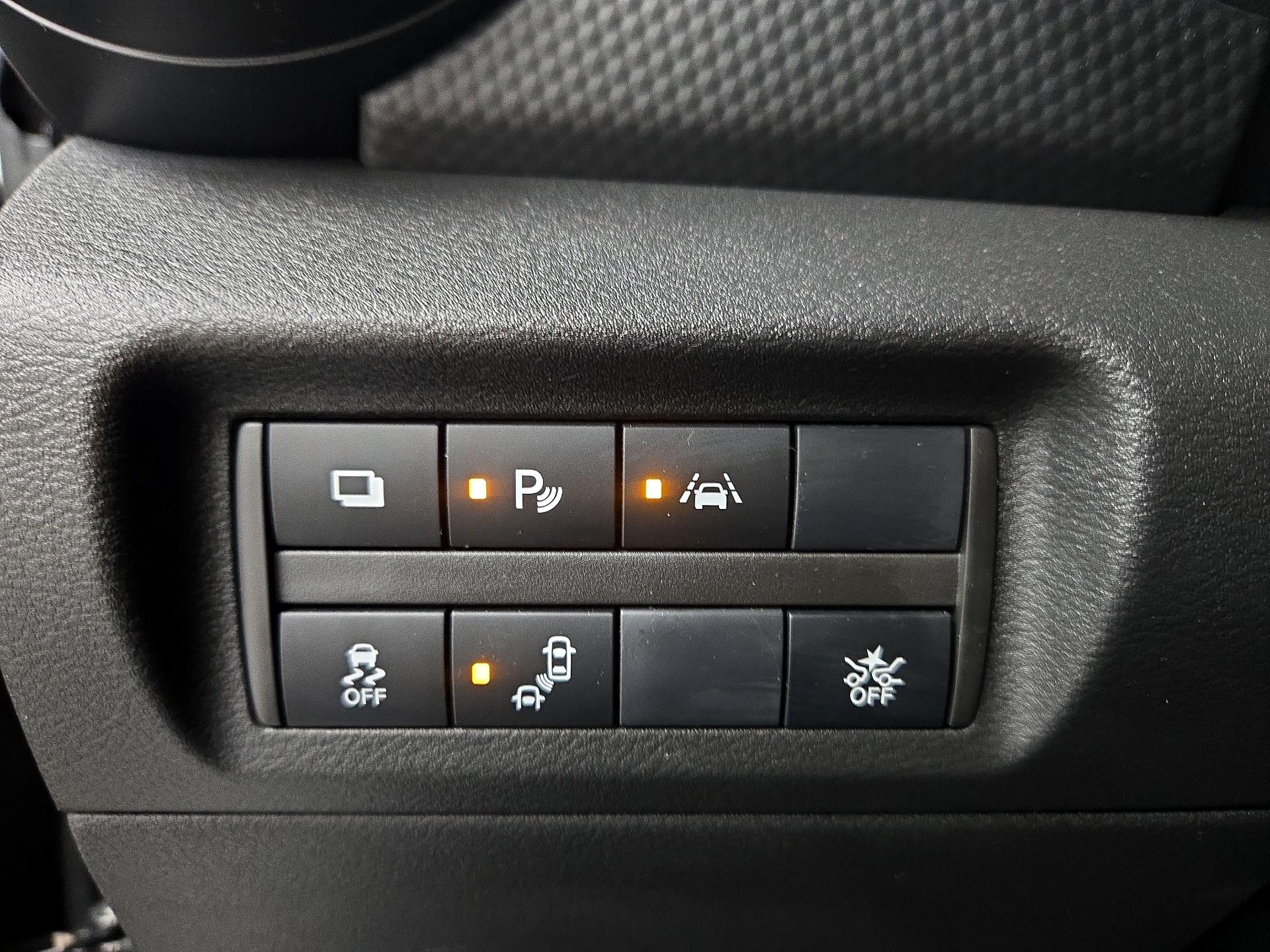 Thumbnail: 2021 Nissan Kicks - 13