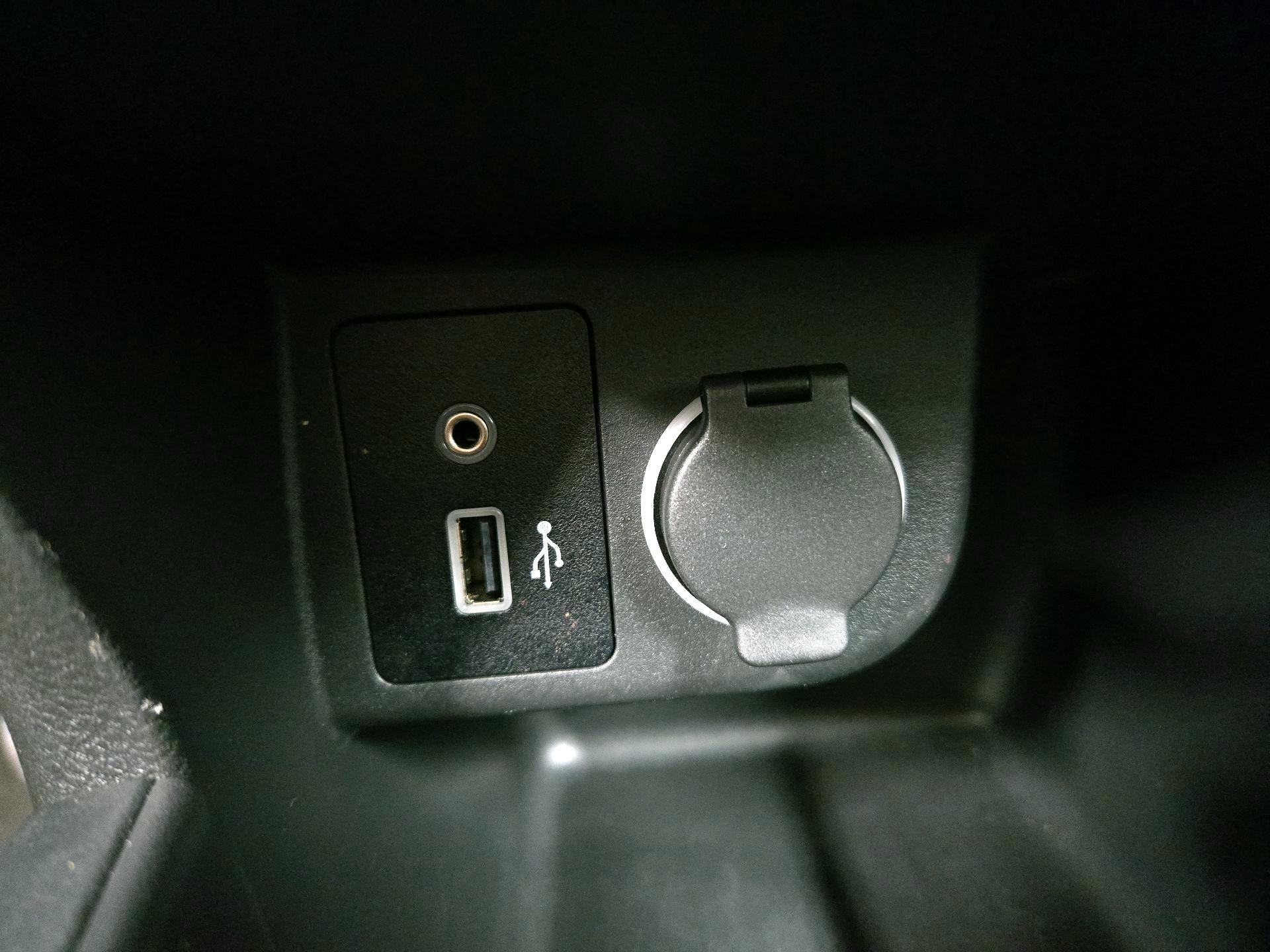 Thumbnail: 2021 Nissan Kicks - 18