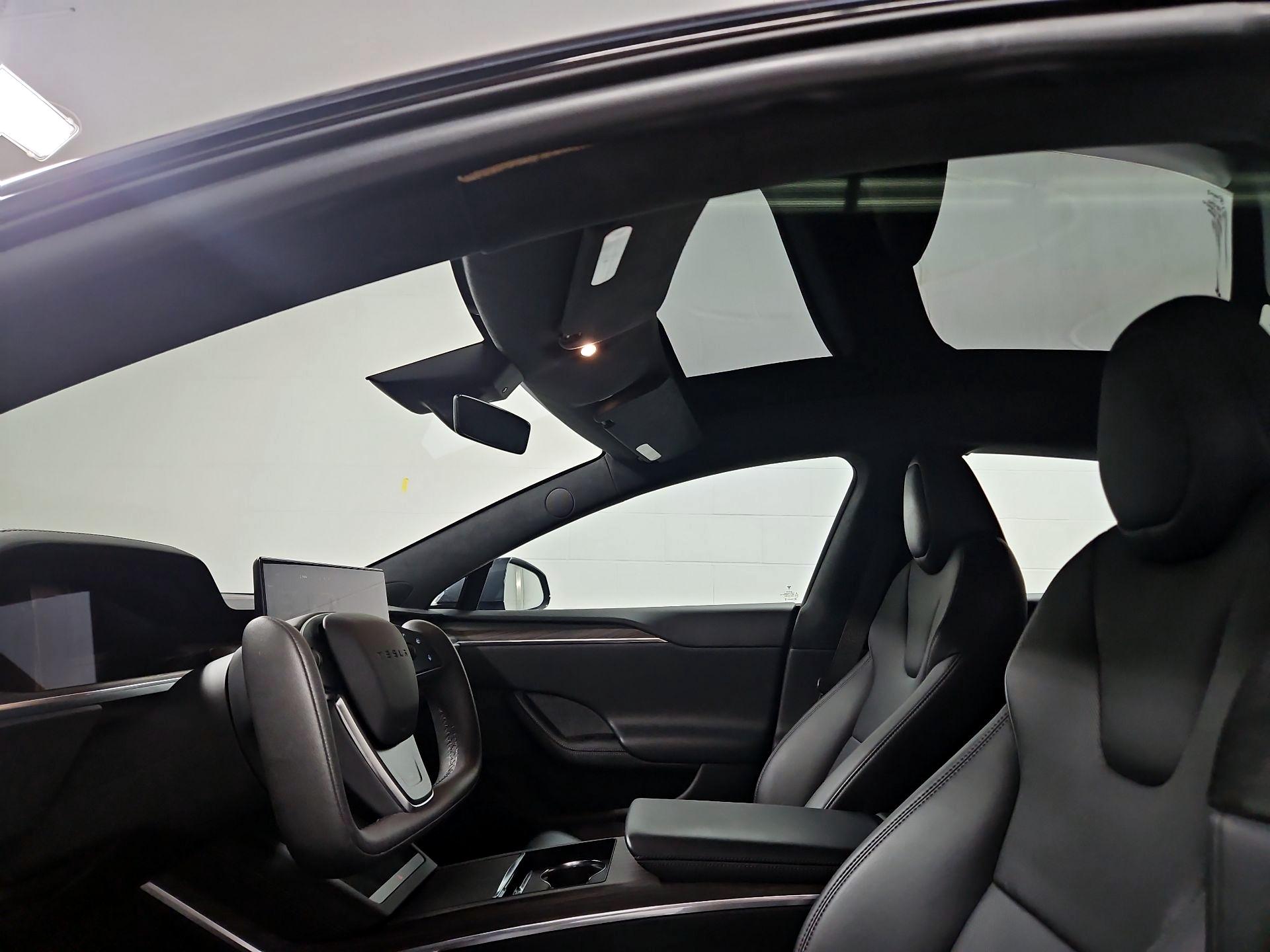 Thumbnail: 2022 Tesla Model S - 18