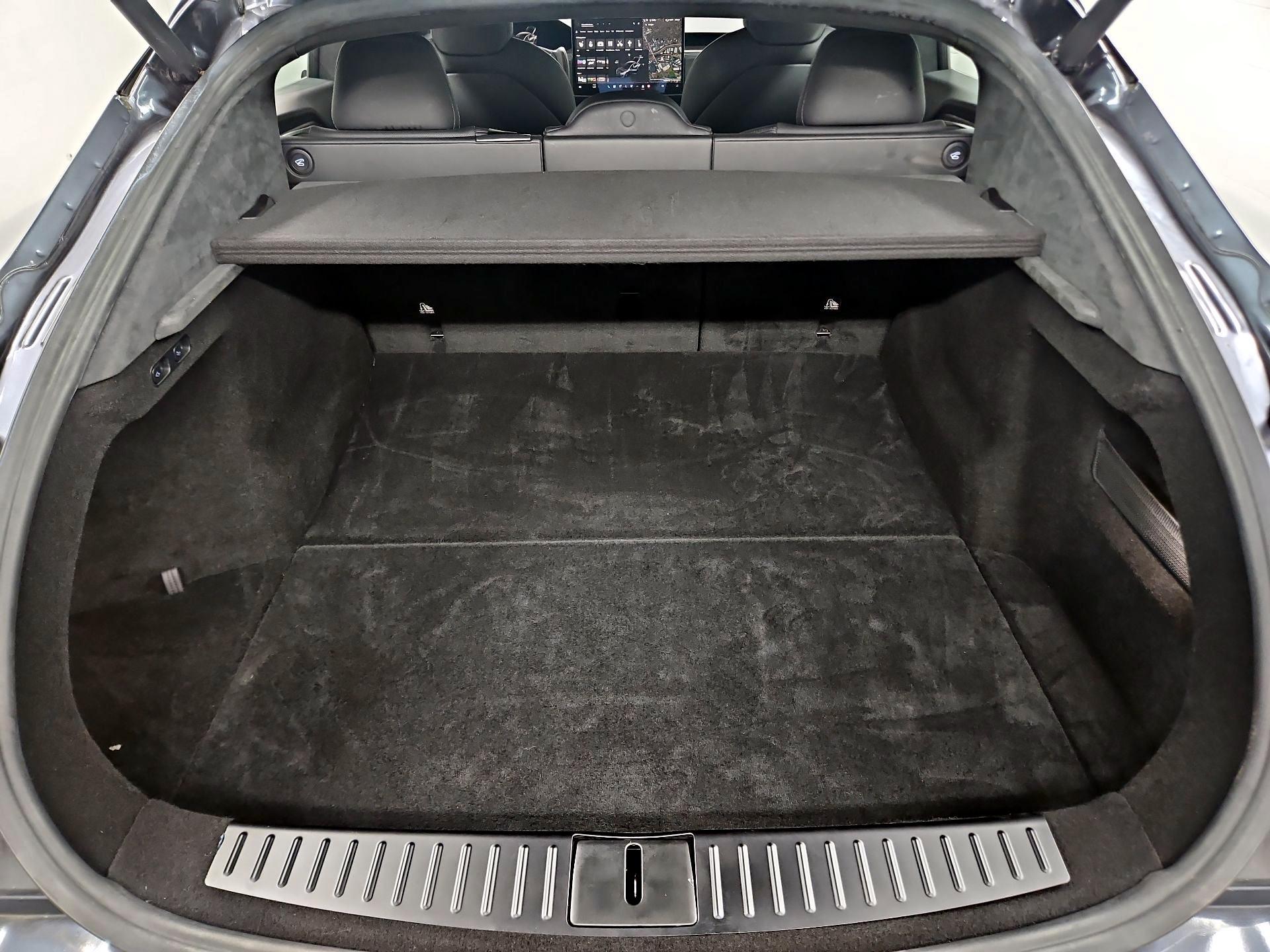 Thumbnail: 2022 Tesla Model S - 20