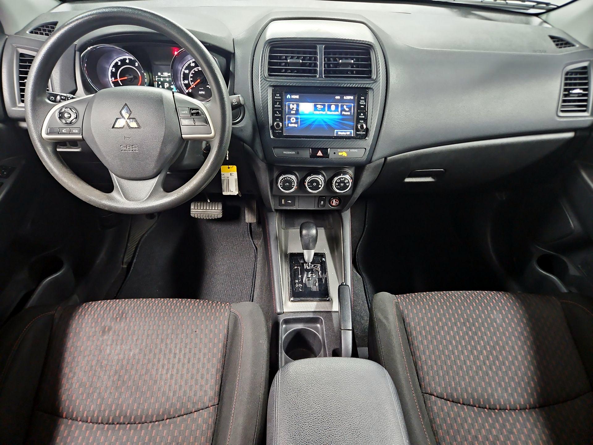 Thumbnail: 2019 Mitsubishi Outlander Sport - 9