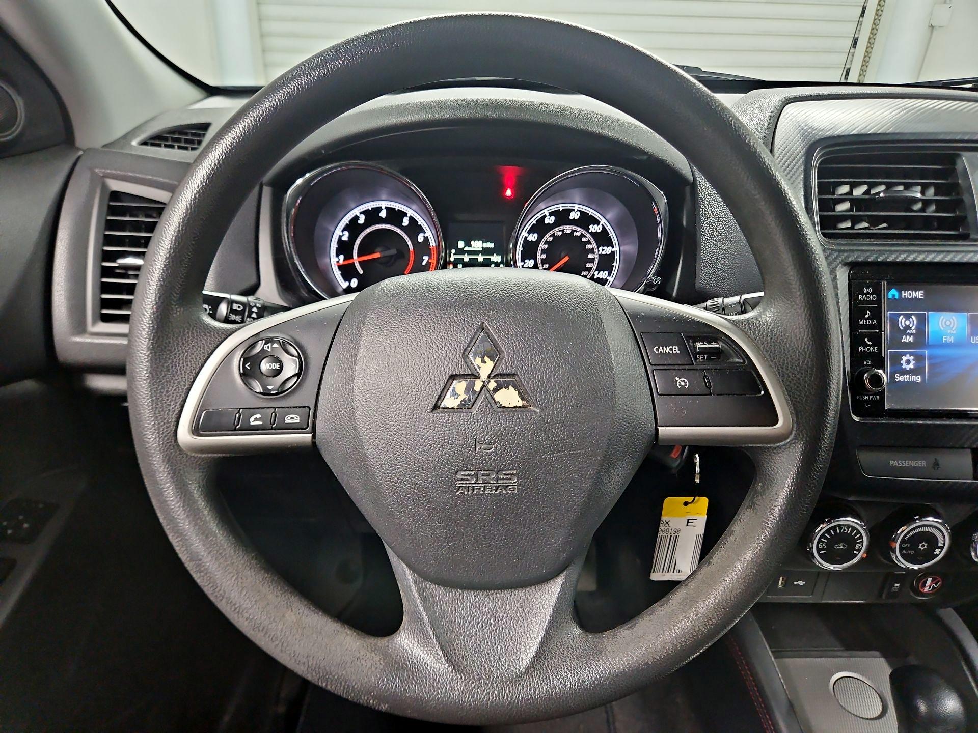 Thumbnail: 2019 Mitsubishi Outlander Sport - 10