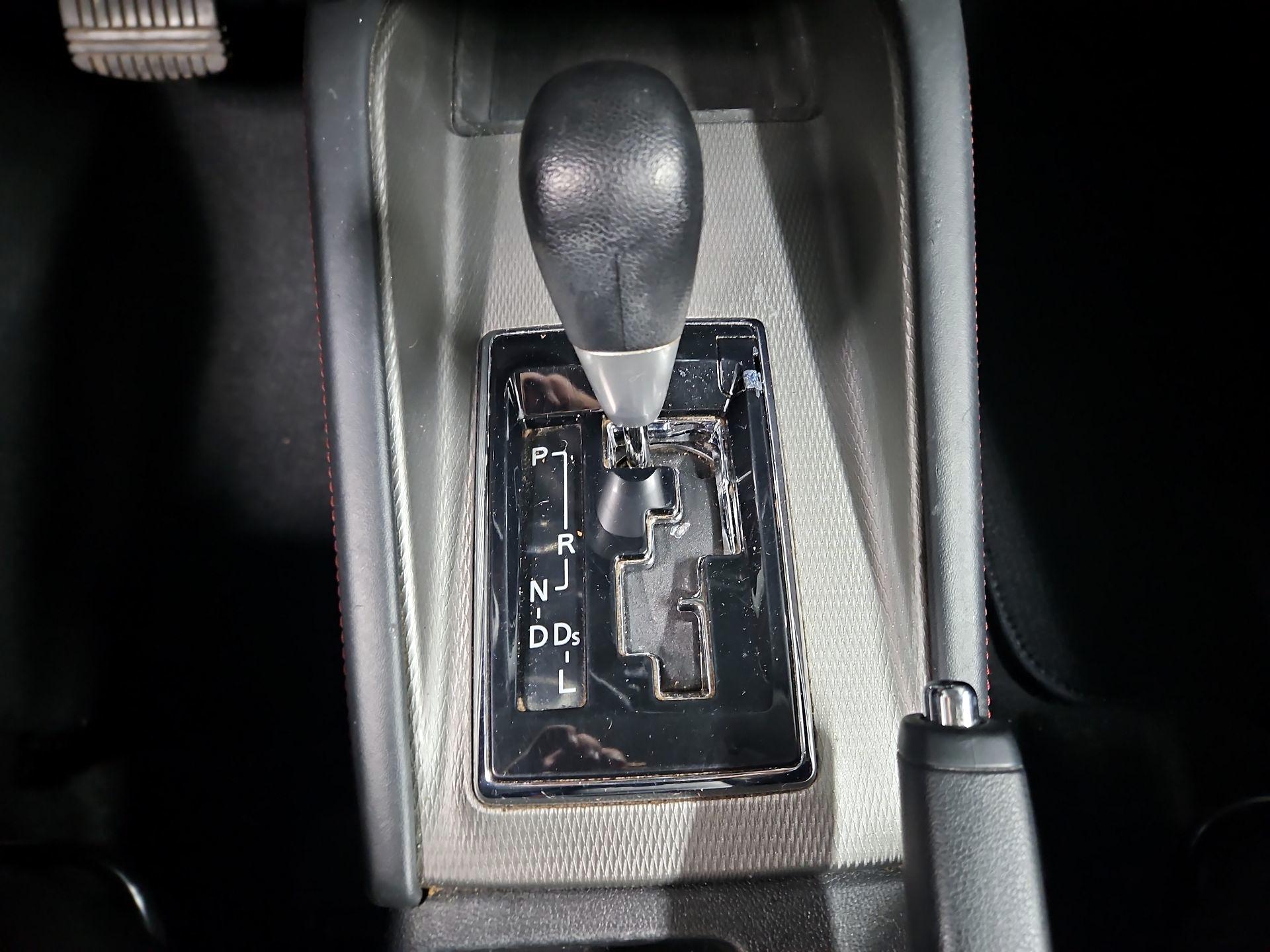 Thumbnail: 2019 Mitsubishi Outlander Sport - 16