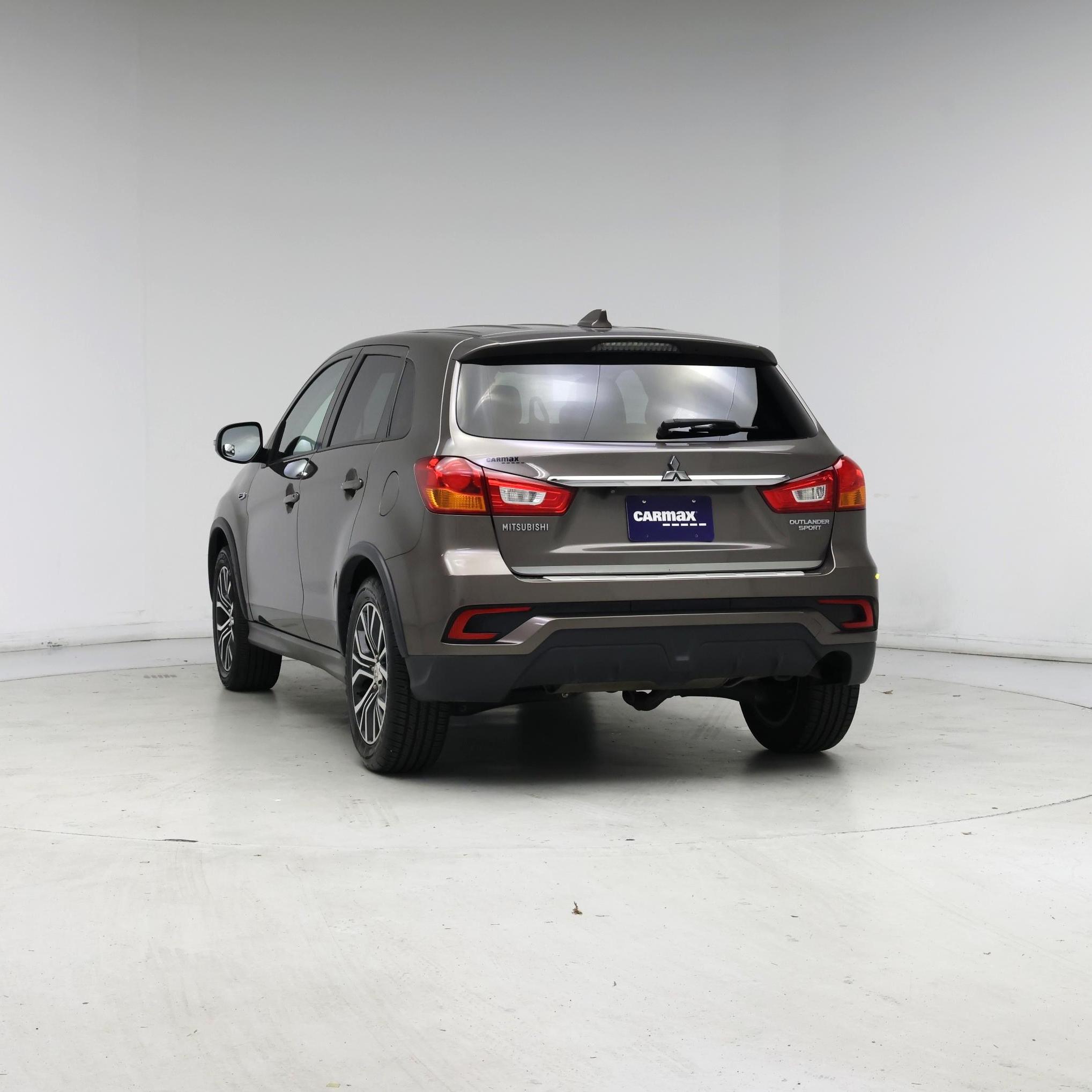 Thumbnail: 2019 Mitsubishi Outlander Sport - 6