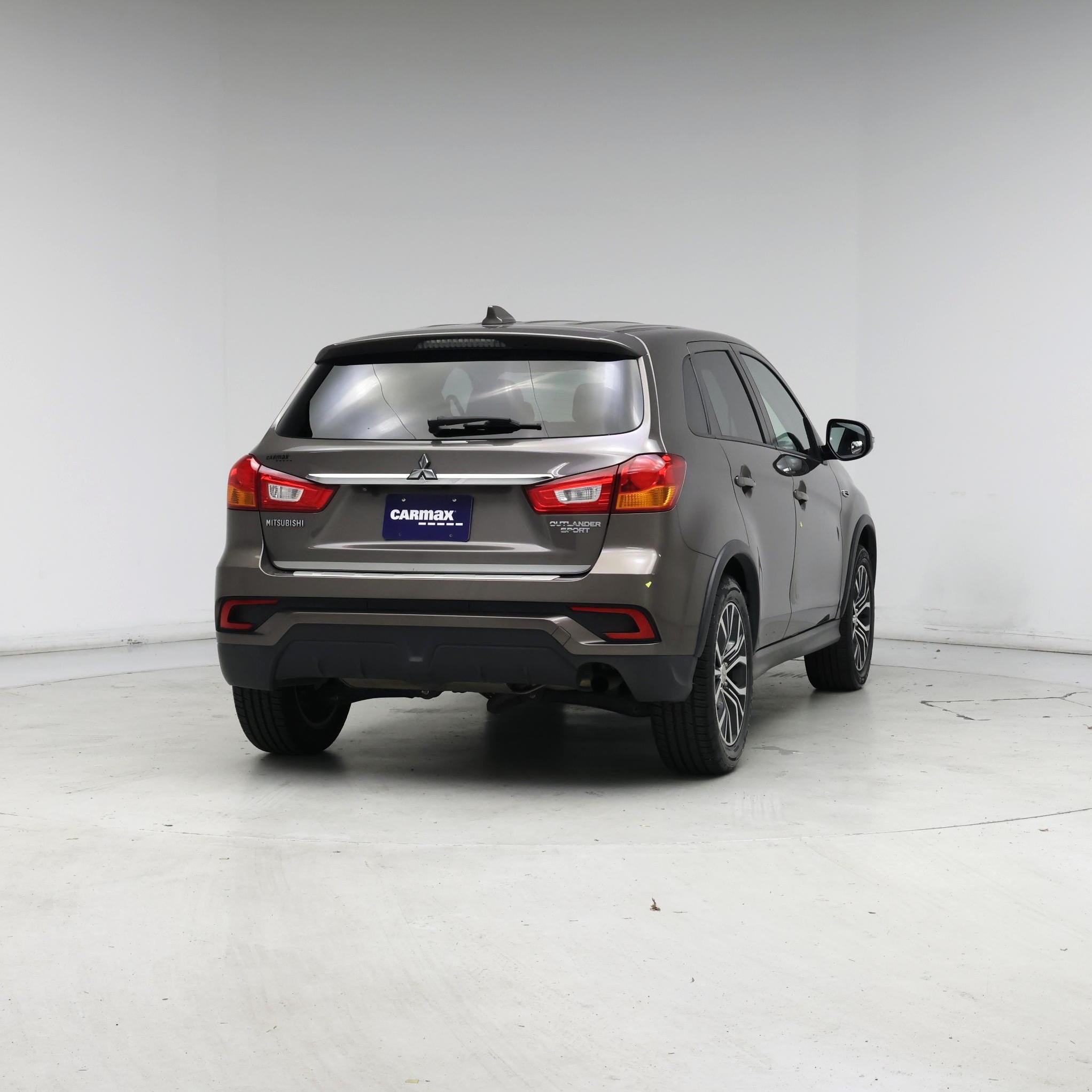 Thumbnail: 2019 Mitsubishi Outlander Sport - 8