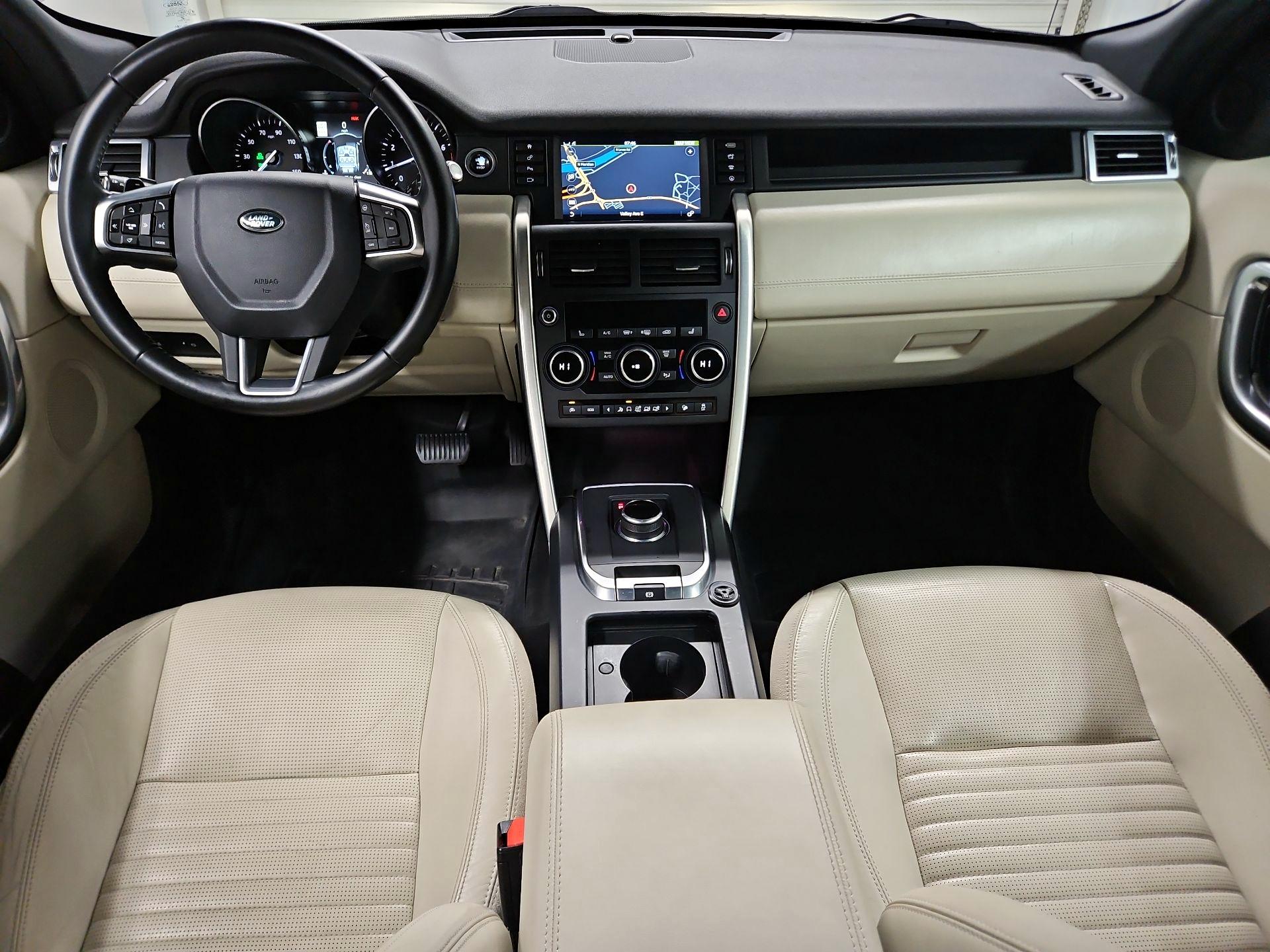 Thumbnail: 2017 Land Rover Discovery Sport - 9