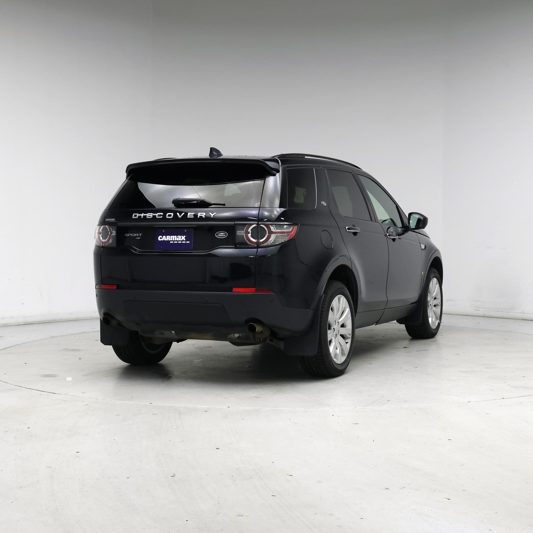 Thumbnail: 2017 Land Rover Discovery Sport - 8