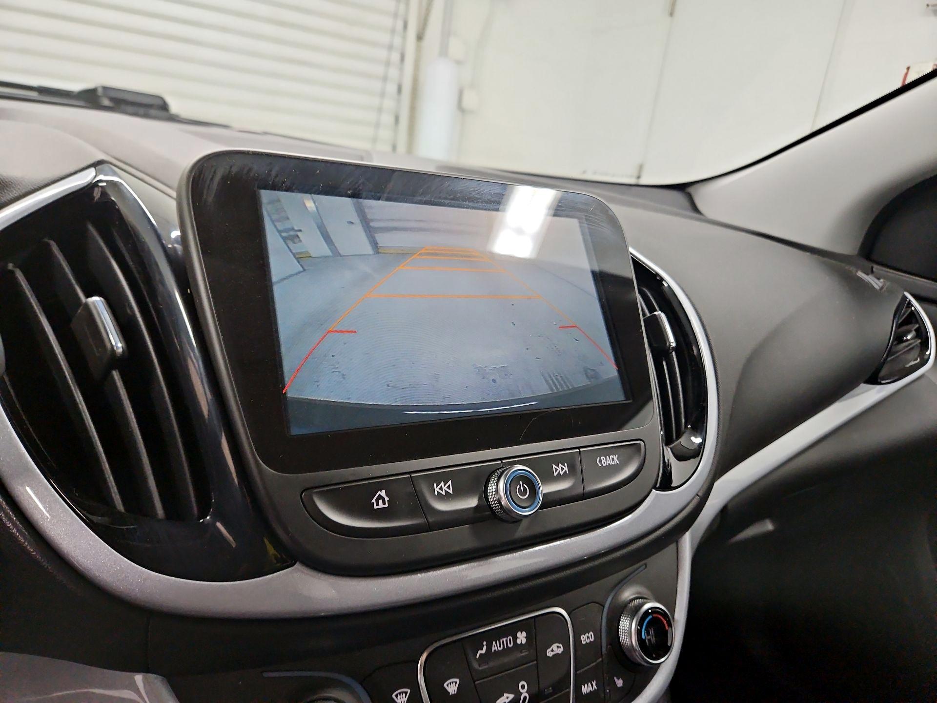 Thumbnail: 2017 Chevrolet Volt - 14