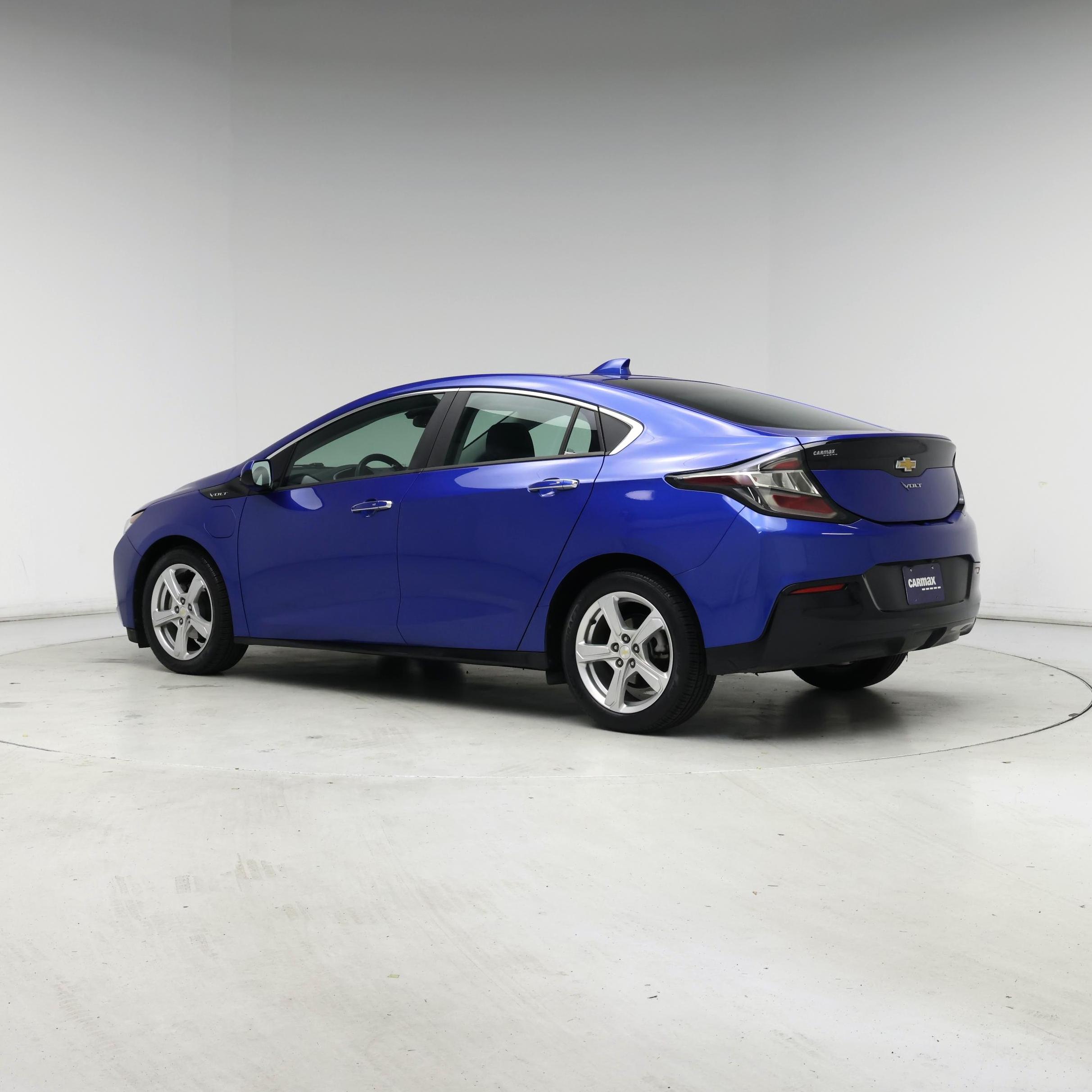 Thumbnail: 2017 Chevrolet Volt - 2