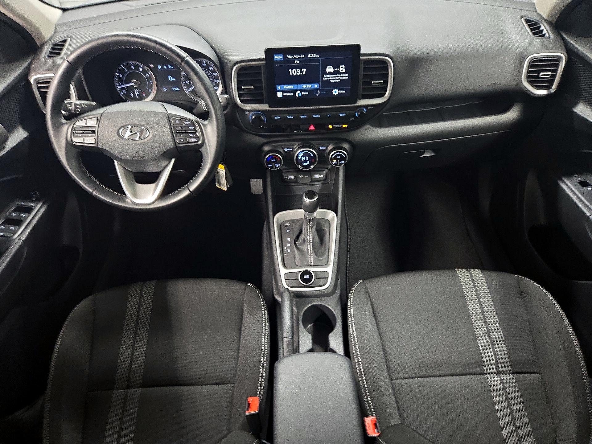 Thumbnail: 2022 Hyundai Venue - 9