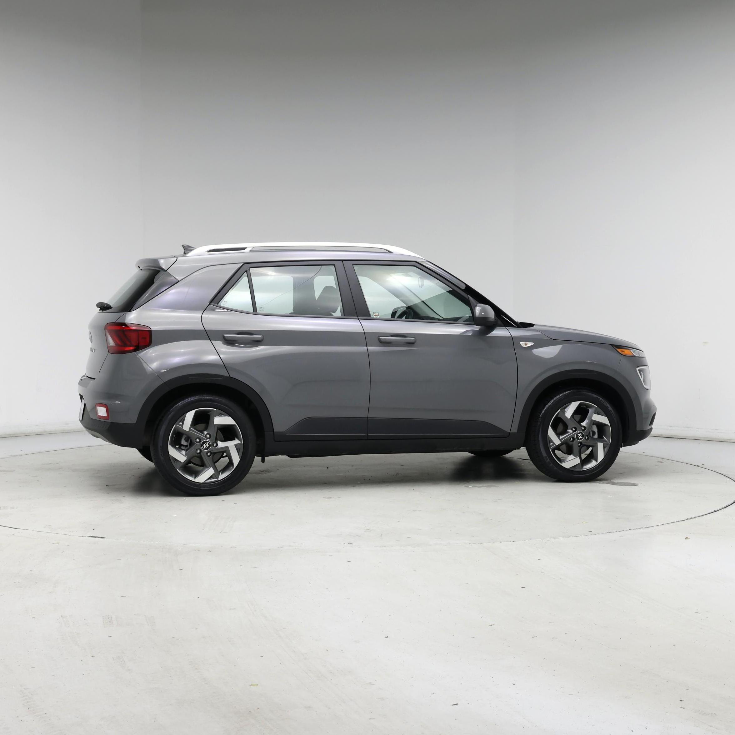 Thumbnail: 2022 Hyundai Venue - 7