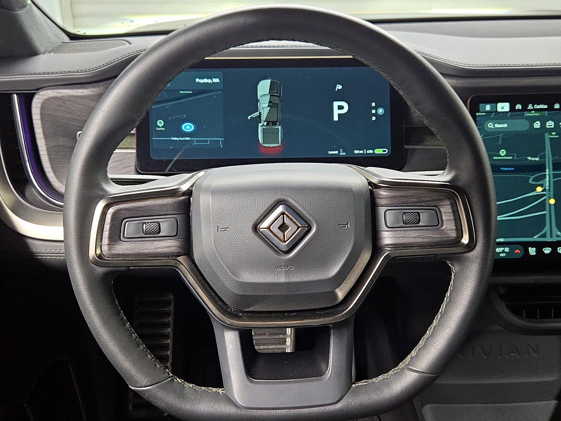 Thumbnail: 2023 Rivian R1T - 10