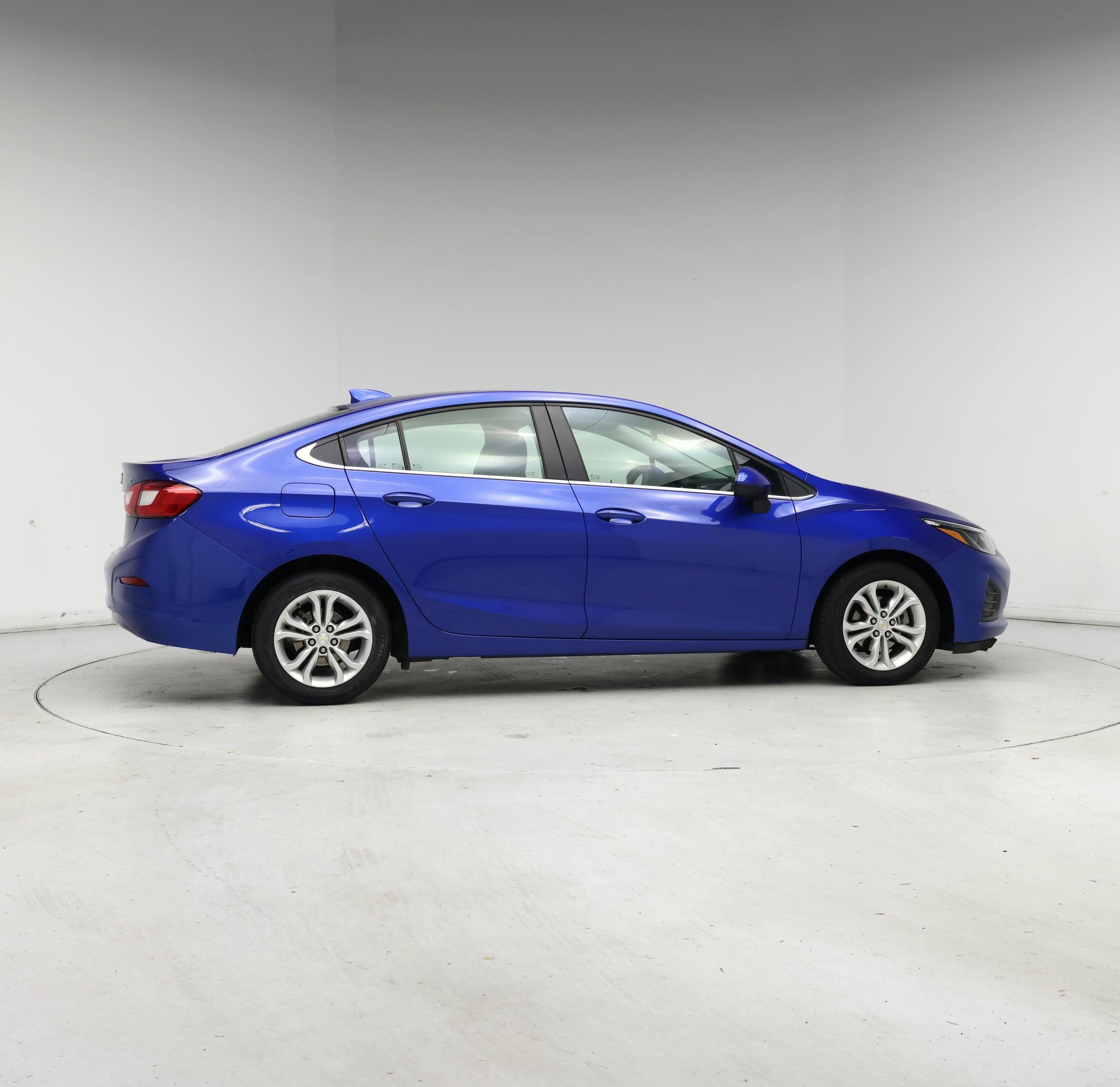 Thumbnail: 2019 Chevrolet Cruze - 7