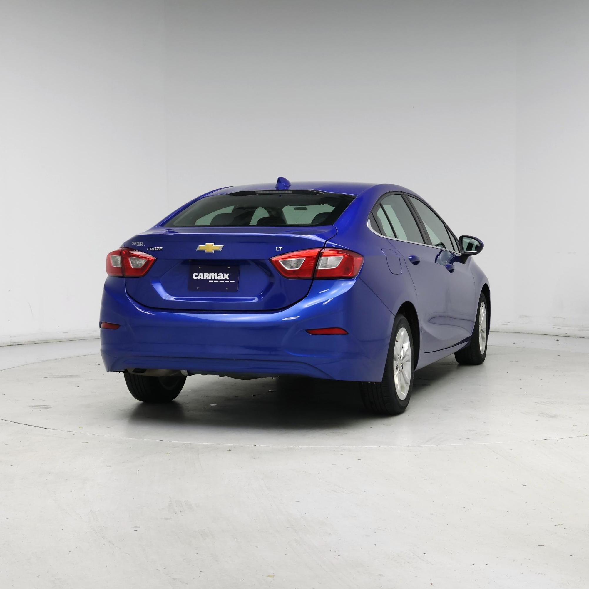 Thumbnail: 2019 Chevrolet Cruze - 8