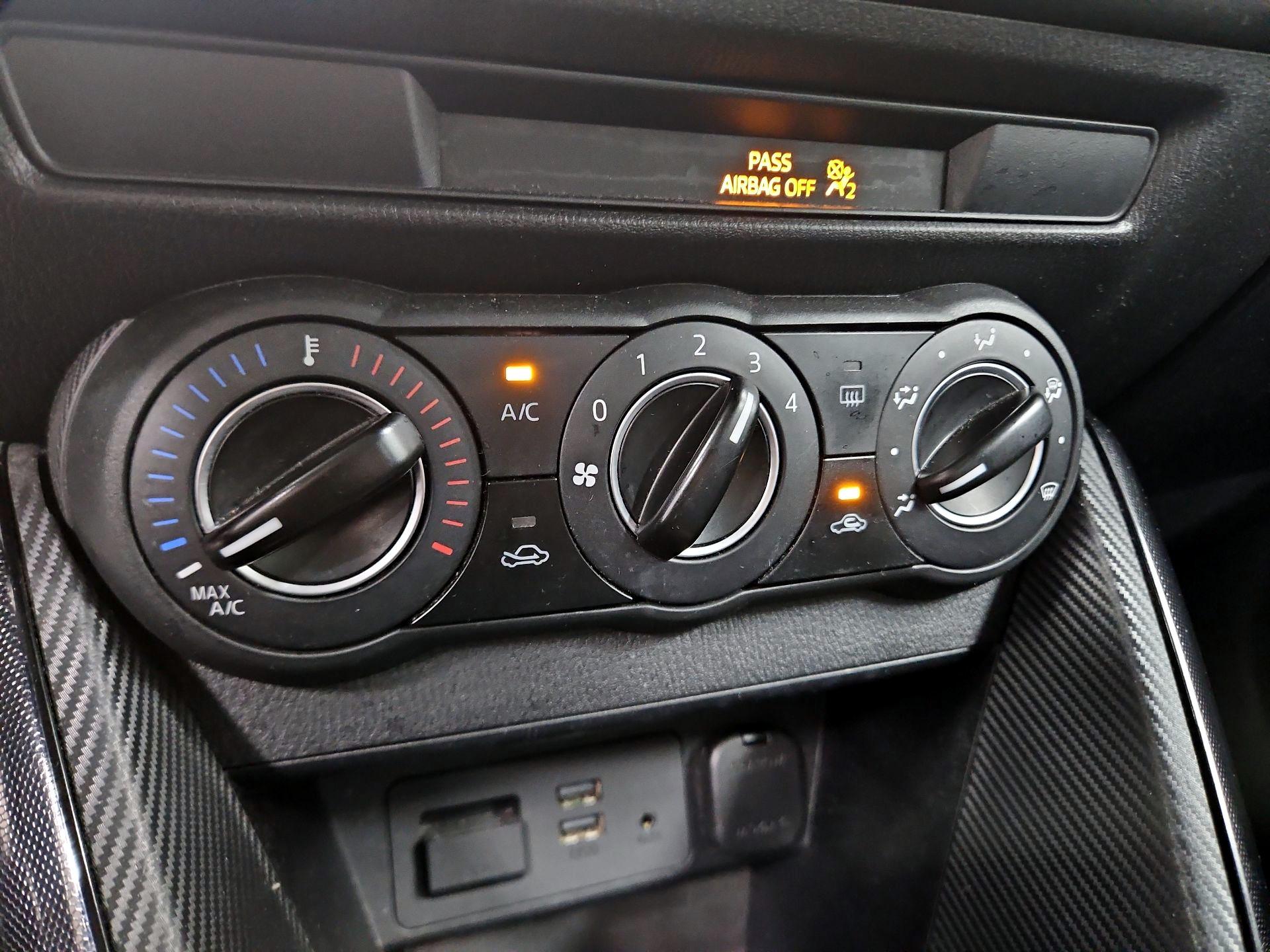 Thumbnail: 2017 Toyota Yaris iA - 17