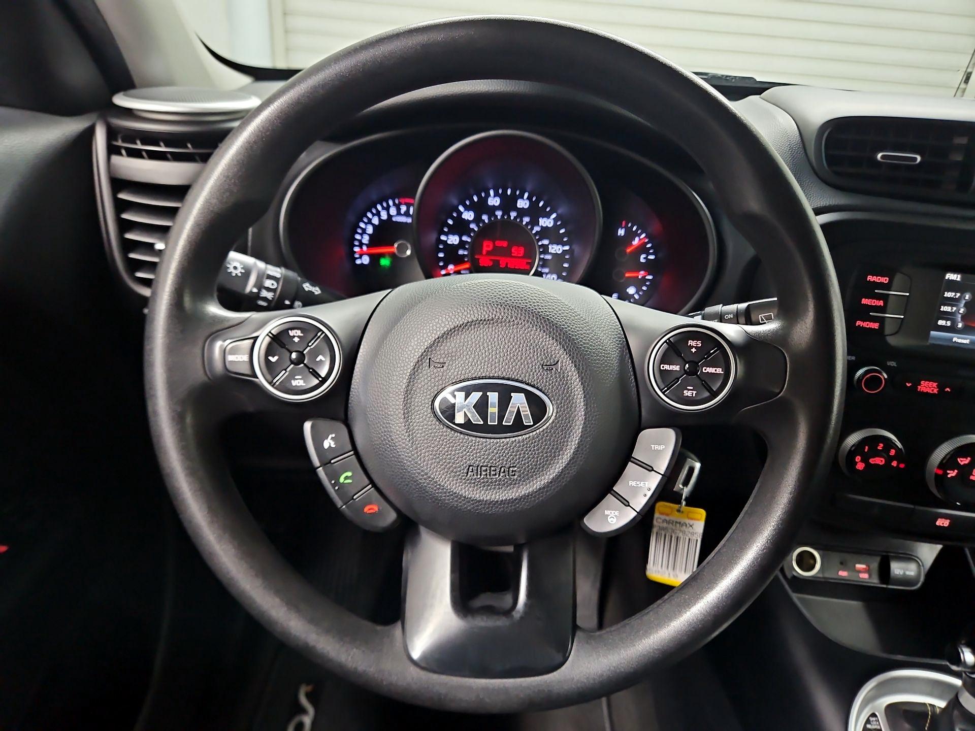 Thumbnail: 2016 Kia Soul - 10