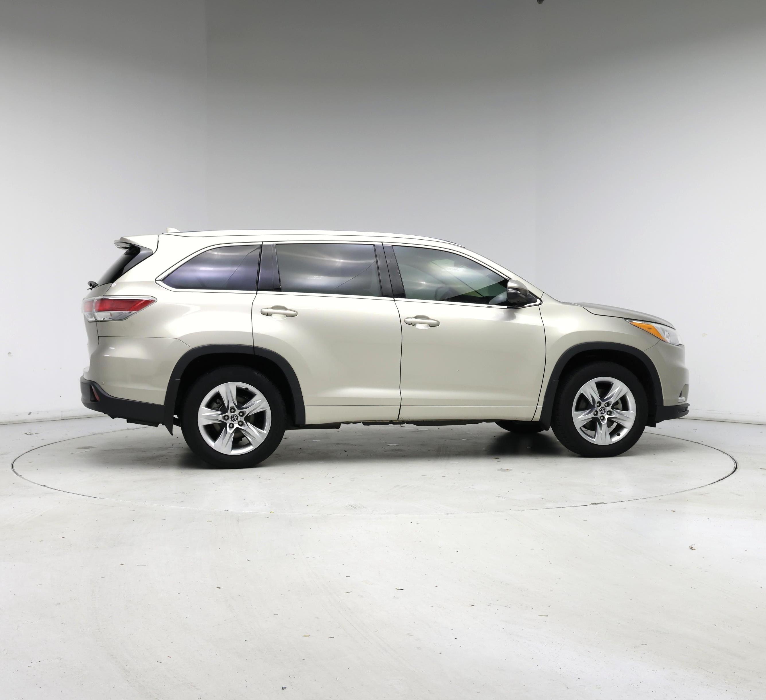 Thumbnail: 2016 Toyota Highlander - 7