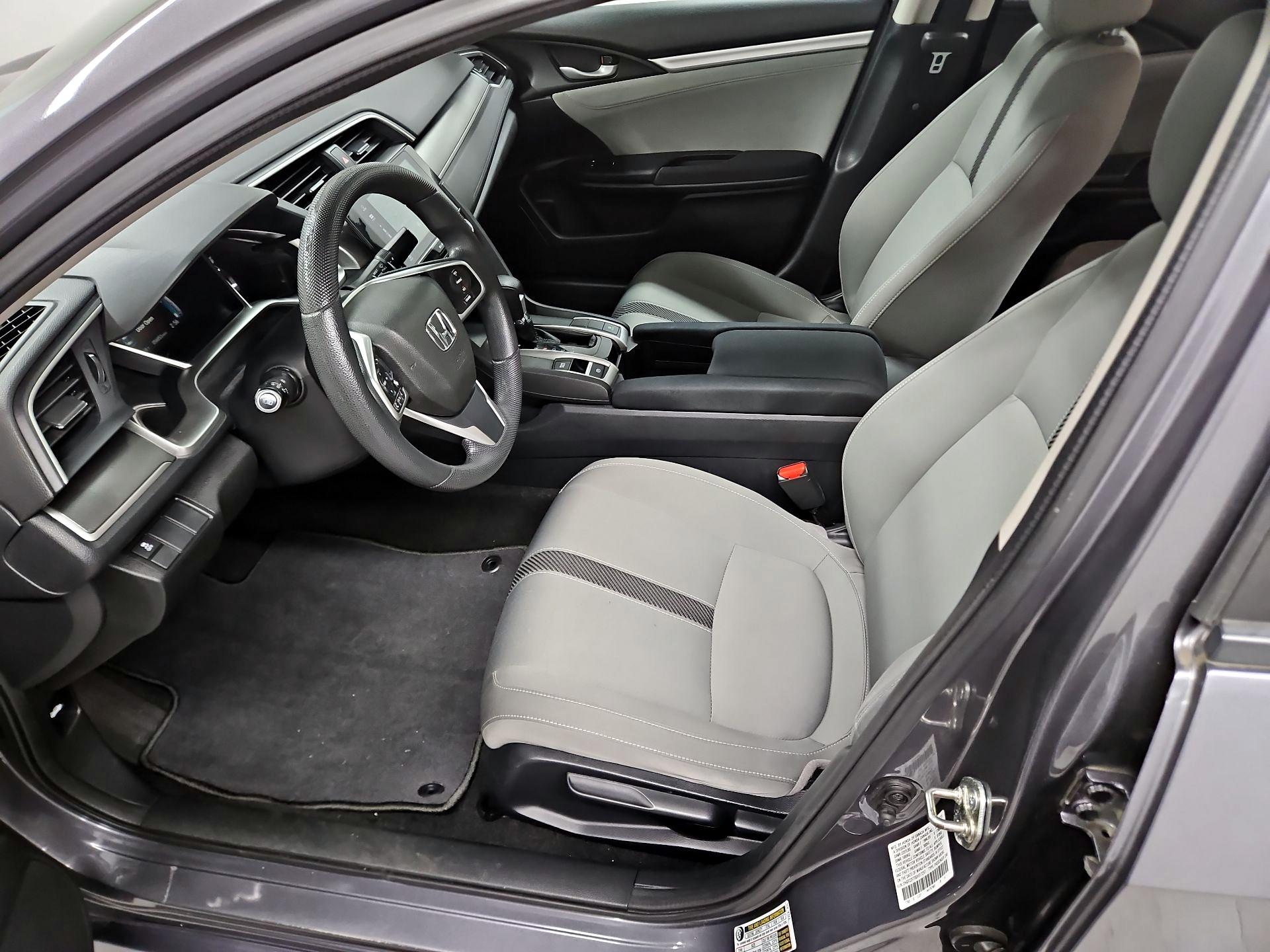 Thumbnail: 2016 Honda Civic - 11