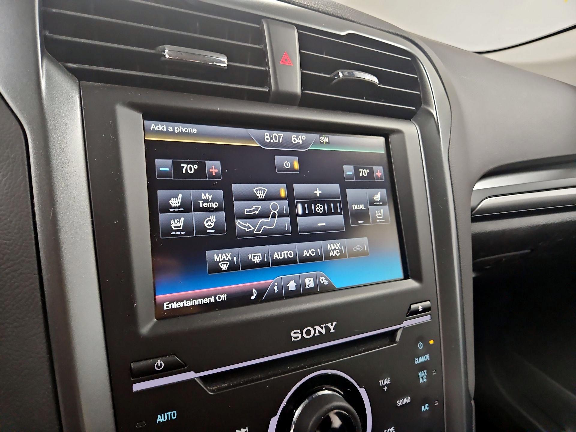 Thumbnail: 2015 Ford Fusion - 17