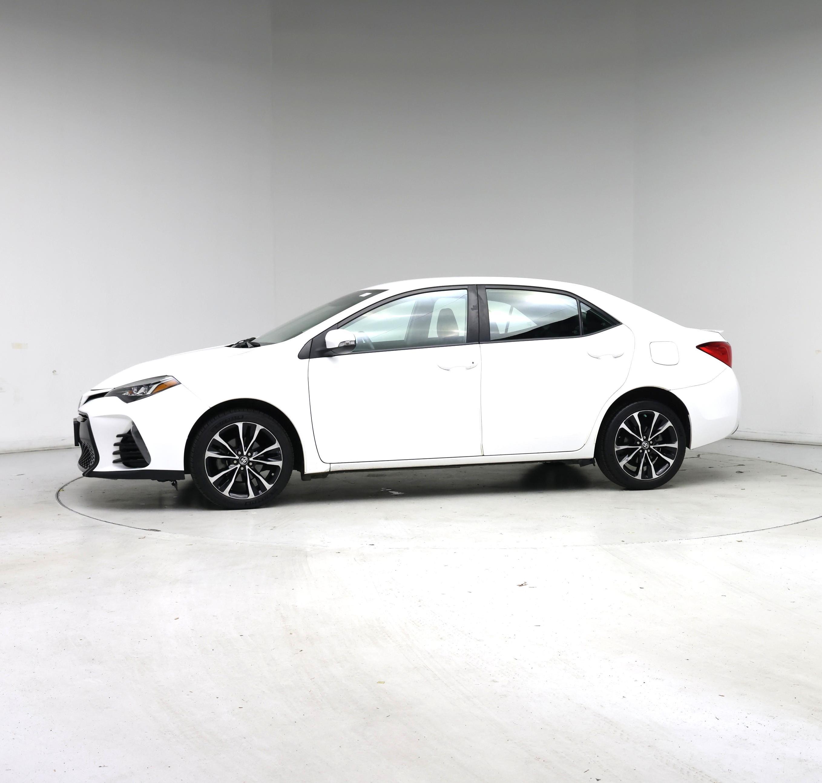 Thumbnail: 2018 Toyota Corolla - 3