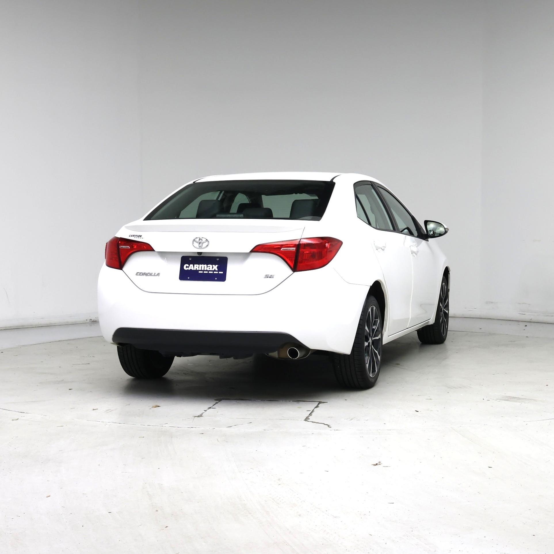 Thumbnail: 2018 Toyota Corolla - 8