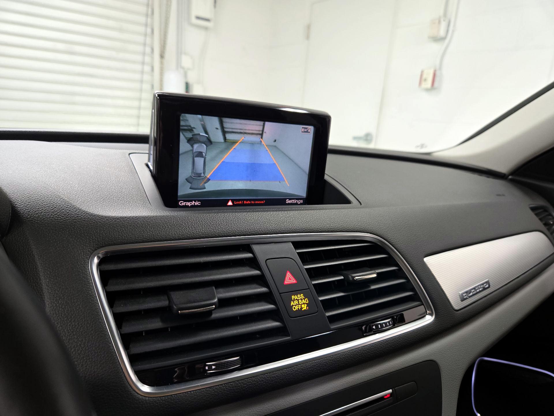 Thumbnail: 2016 Audi Q3 - 15