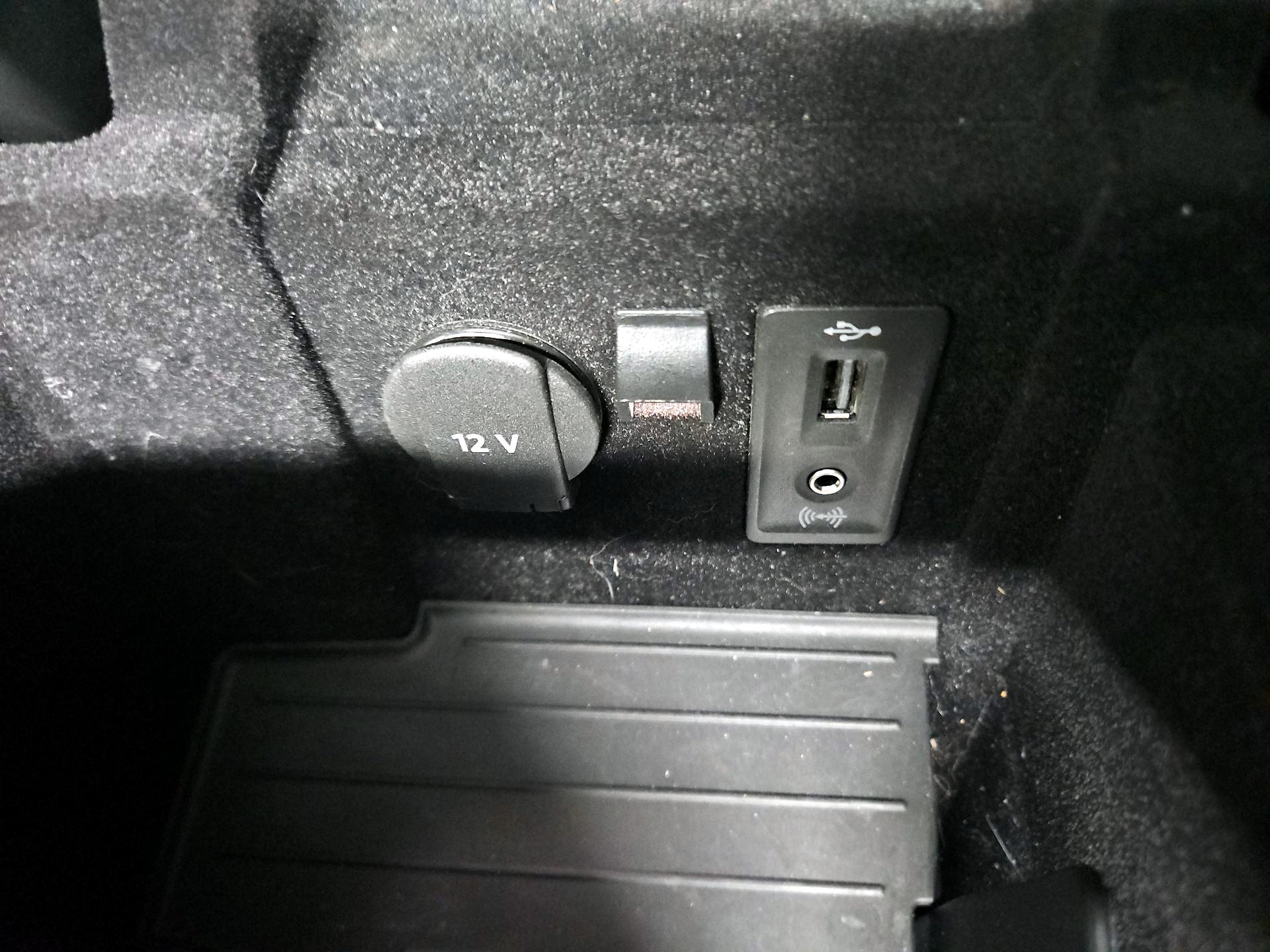 Thumbnail: 2018 Porsche Panamera - 19