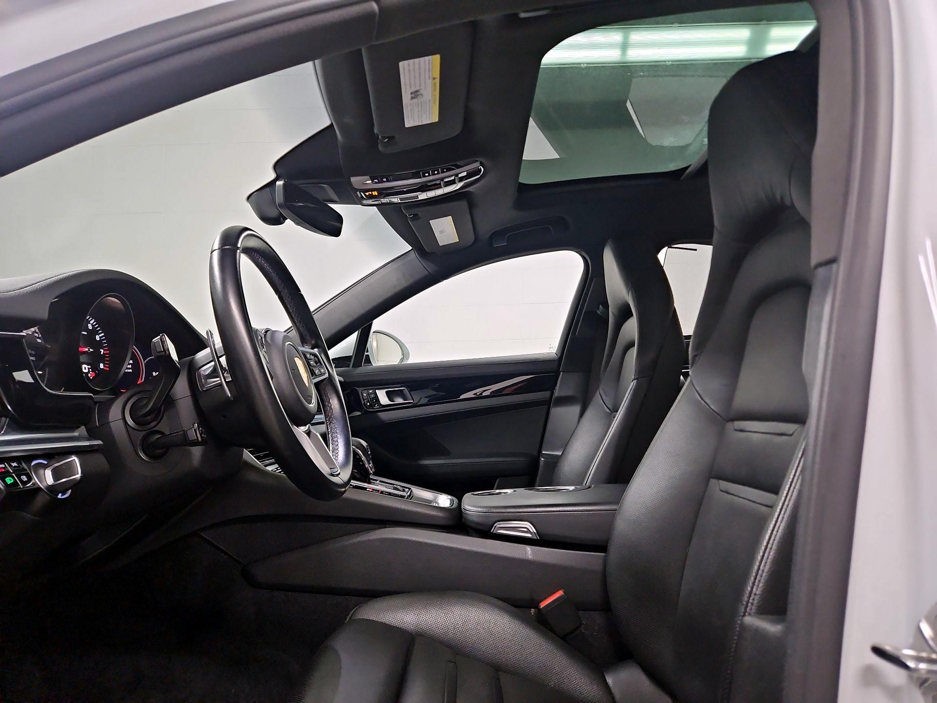 Thumbnail: 2018 Porsche Panamera - 20