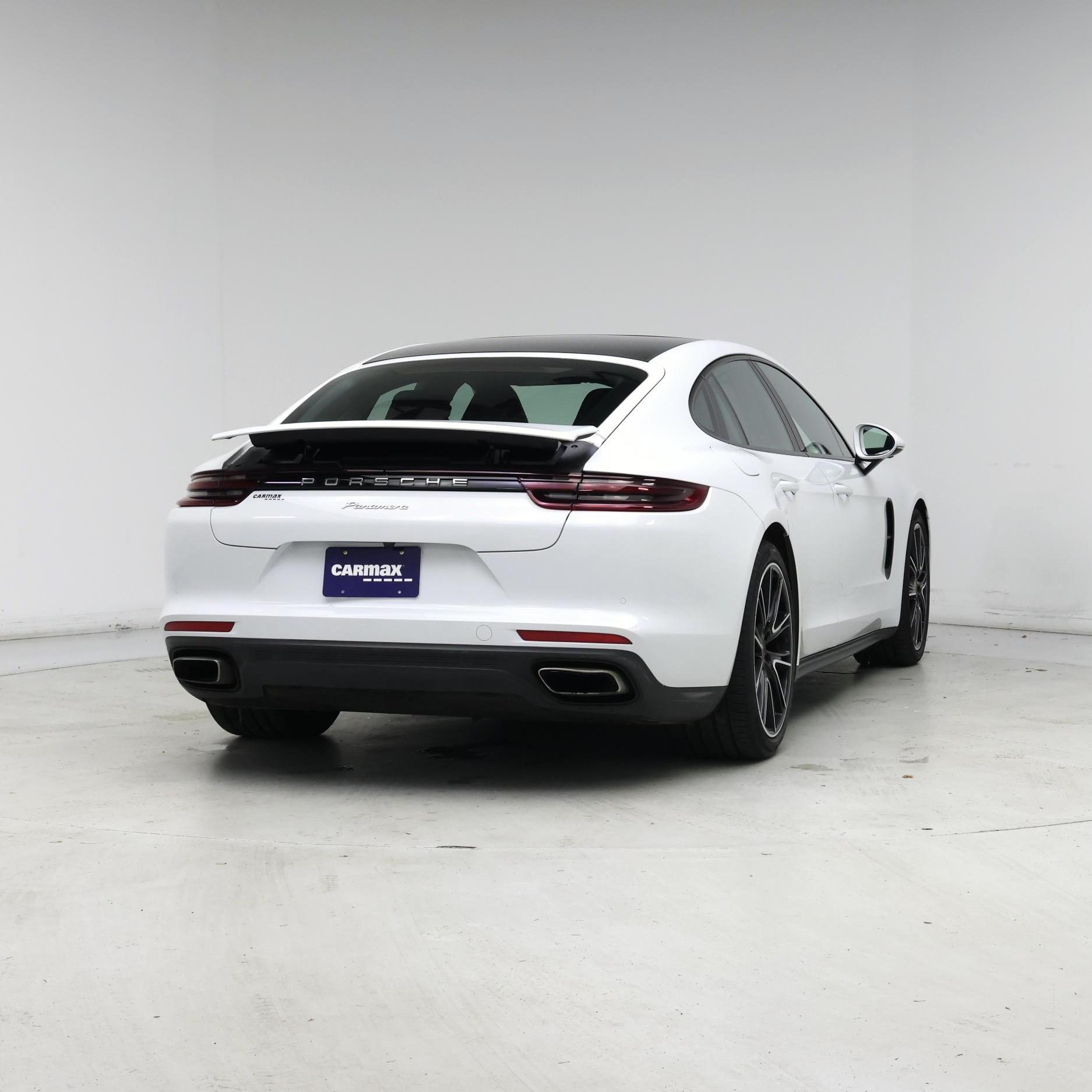 Thumbnail: 2018 Porsche Panamera - 8