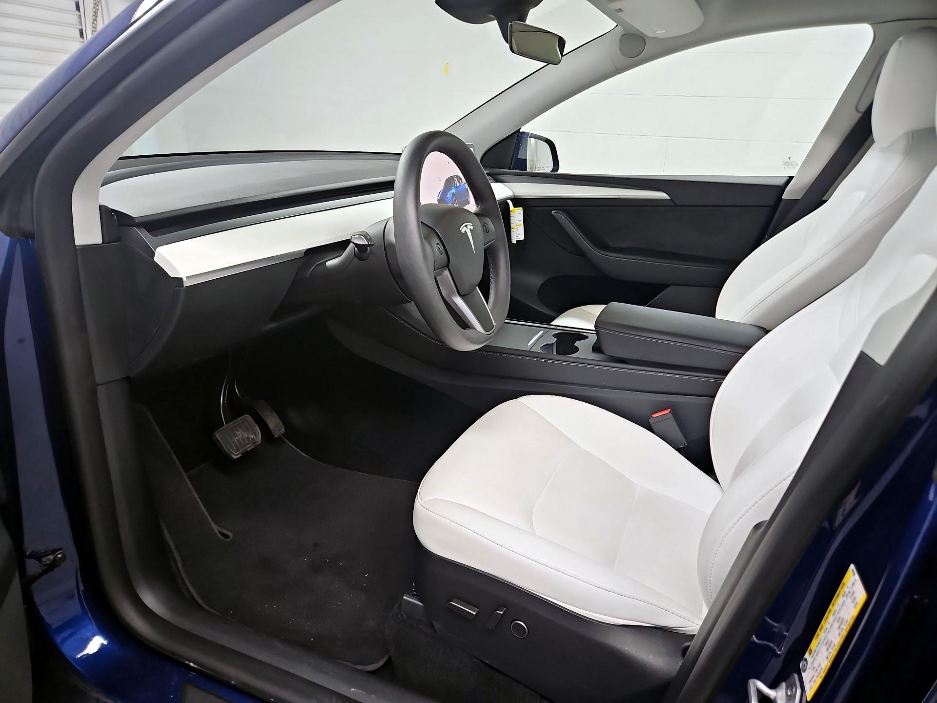 Thumbnail: 2024 Tesla Model Y - 11