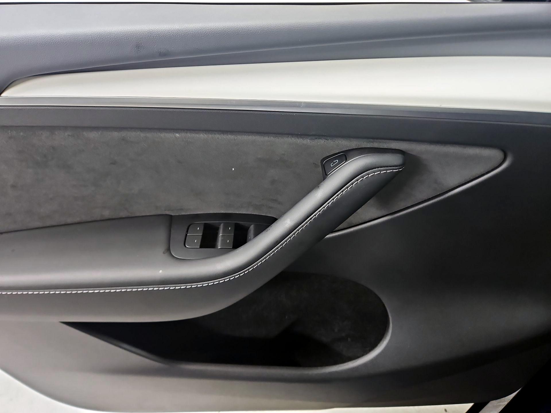 Thumbnail: 2024 Tesla Model Y - 12