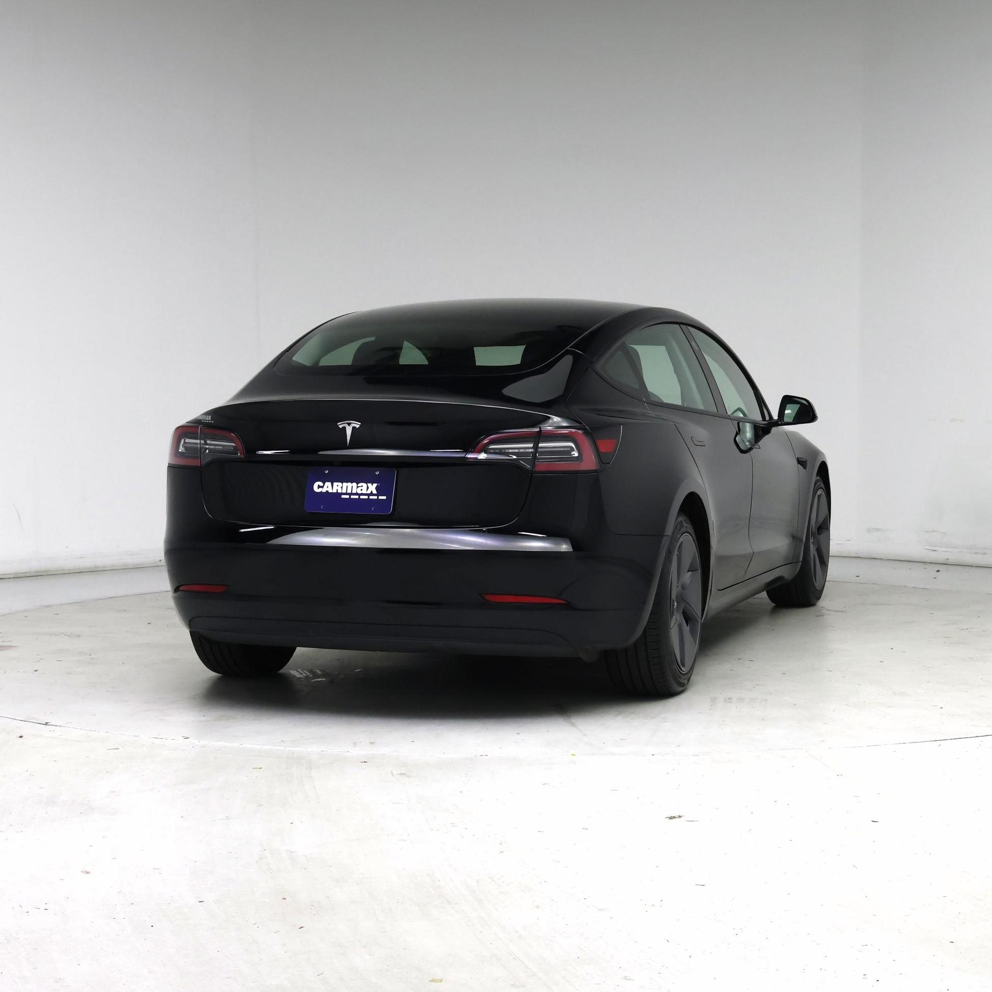 Thumbnail: 2023 Tesla Model 3 - 8