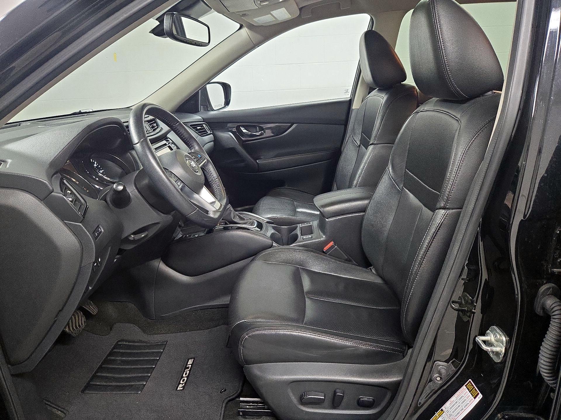 Thumbnail: 2020 Nissan Rogue - 11