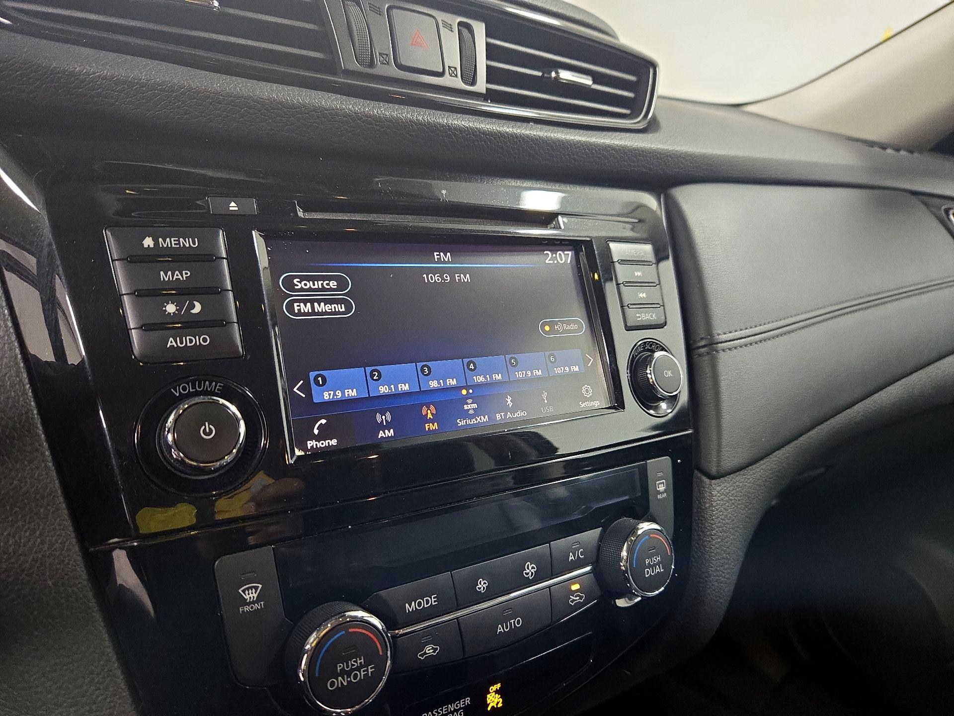 Thumbnail: 2020 Nissan Rogue - 16