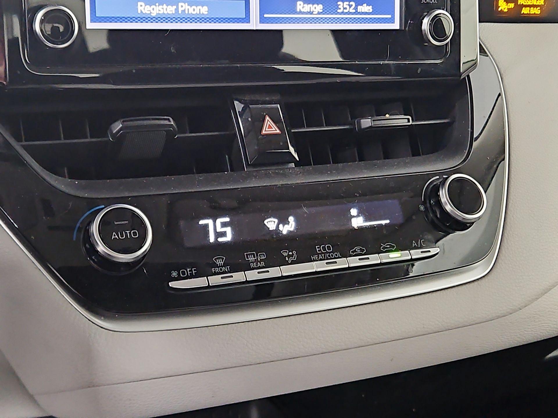 Thumbnail: 2020 Toyota Corolla - 16