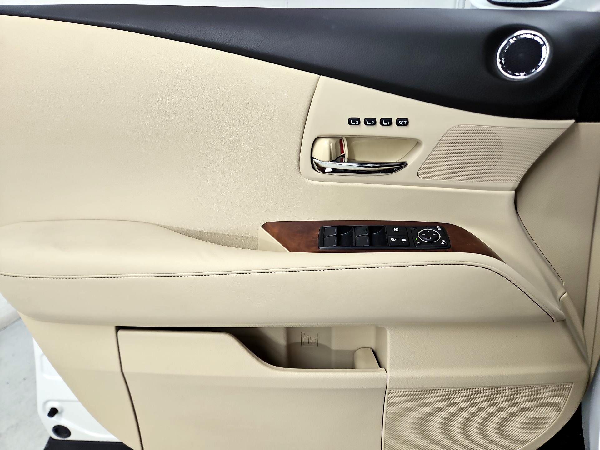 Thumbnail: 2015 Lexus RX - 12