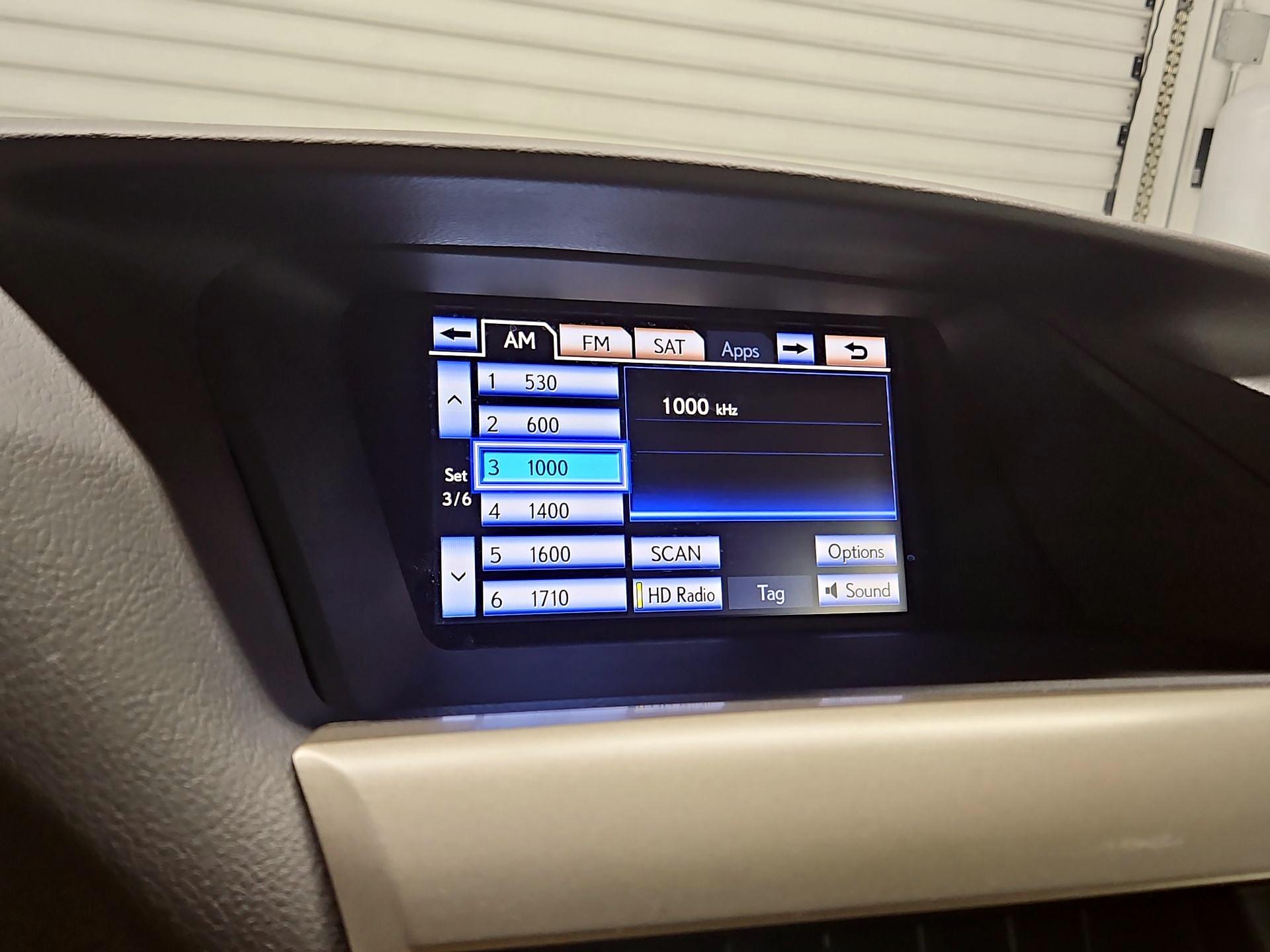 Thumbnail: 2015 Lexus RX - 16