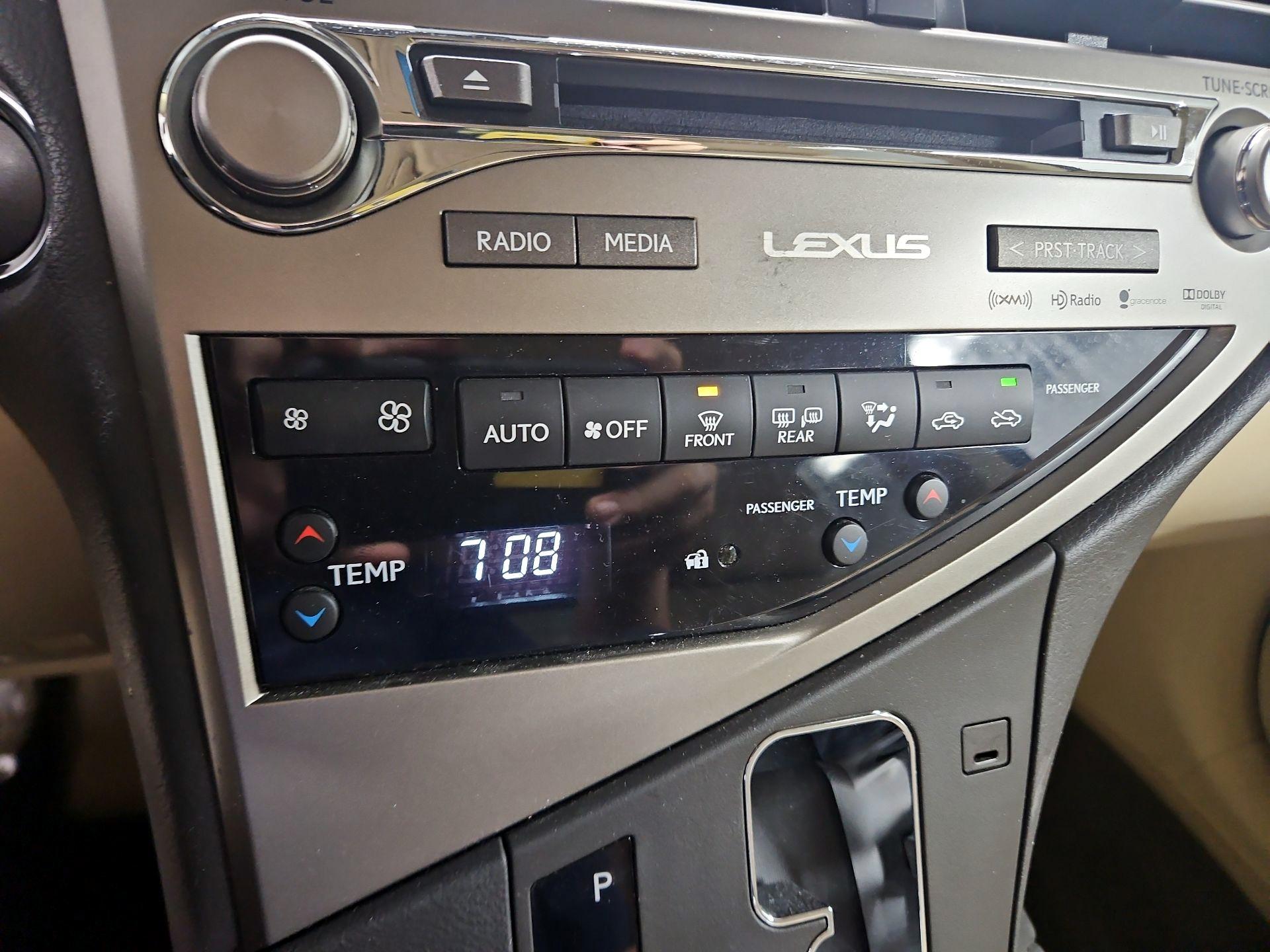 Thumbnail: 2015 Lexus RX - 17