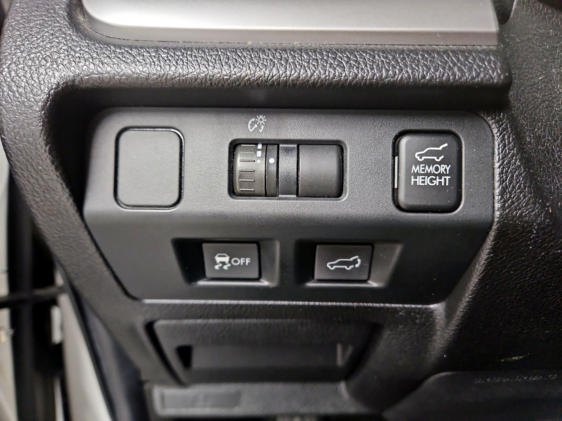 Thumbnail: 2014 Subaru Forester - 13