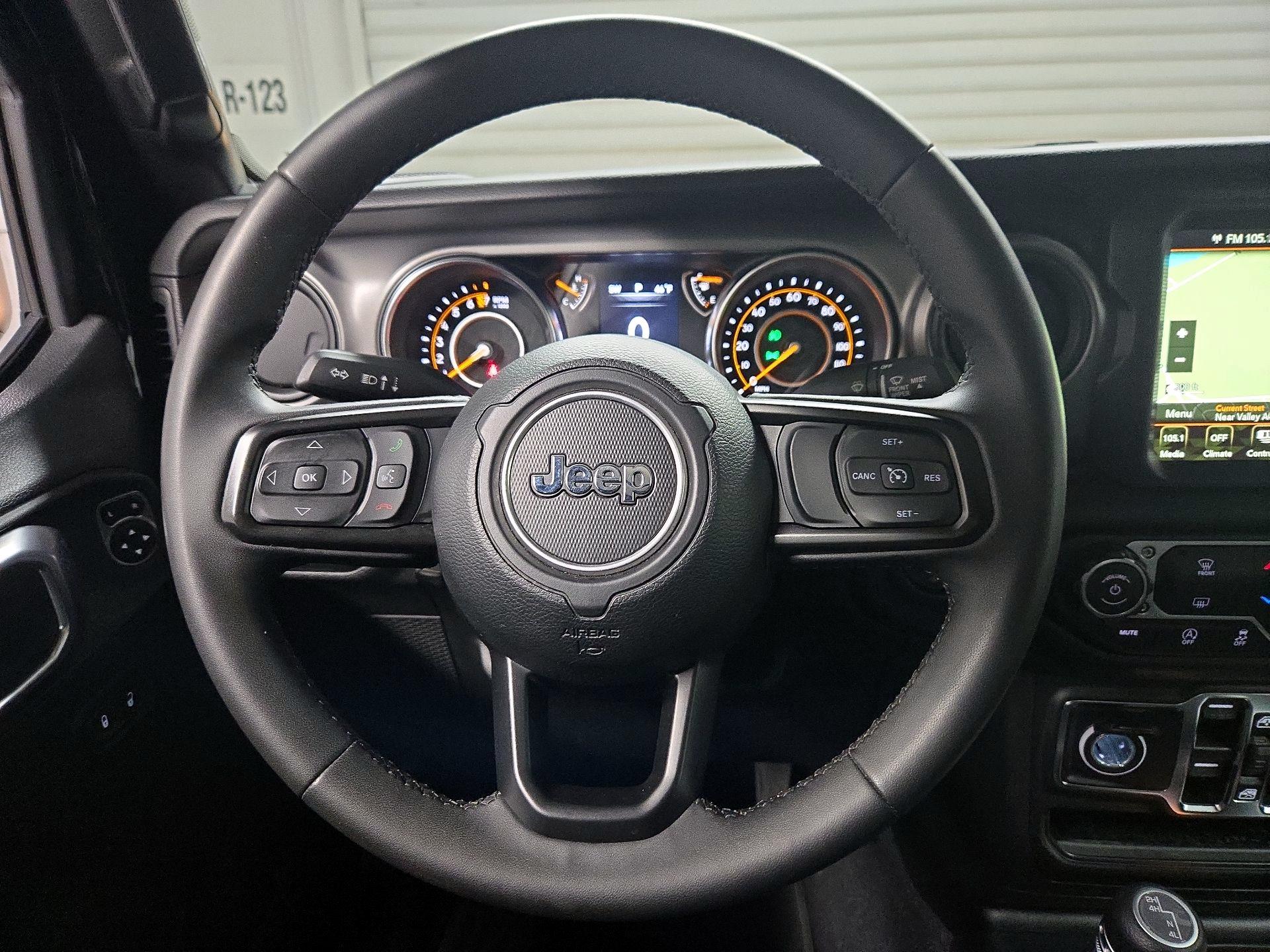 Thumbnail: 2023 Jeep Gladiator - 10