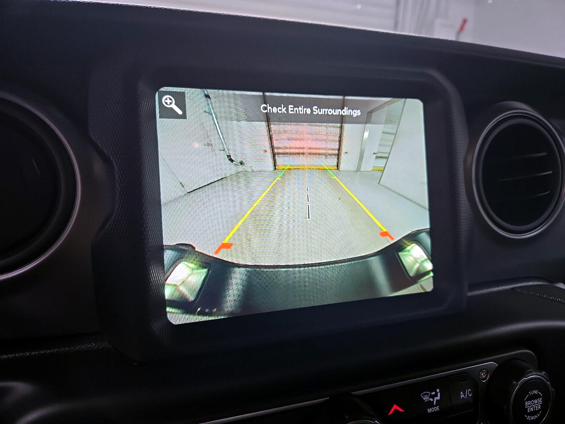 Thumbnail: 2023 Jeep Gladiator - 15