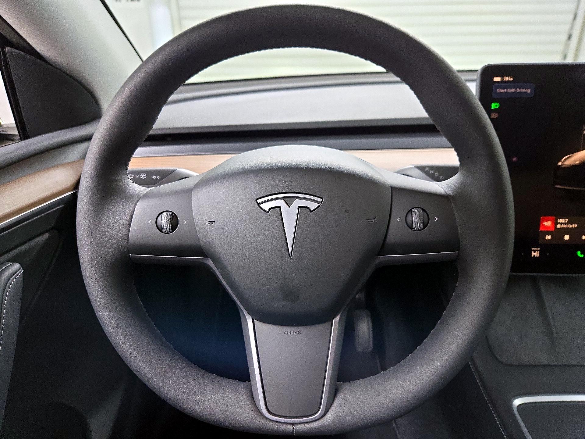 Thumbnail: 2025 Tesla Model Y - 10