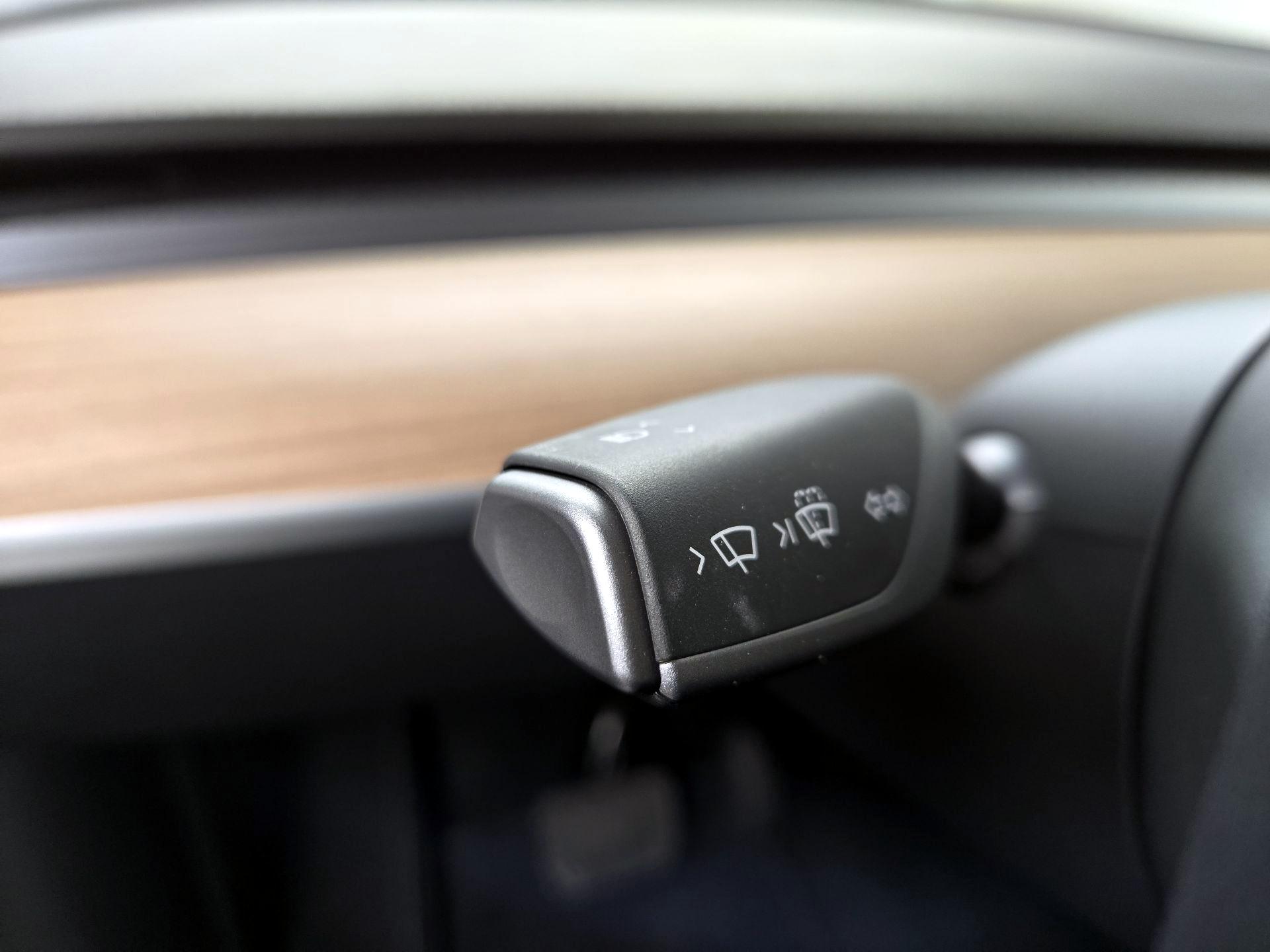 Thumbnail: 2025 Tesla Model Y - 13