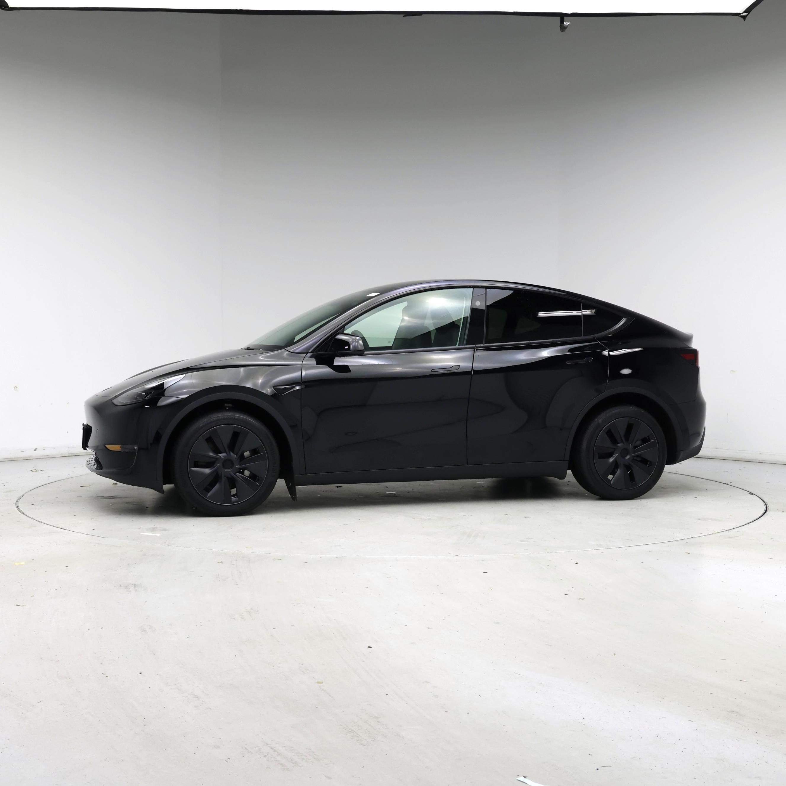Thumbnail: 2025 Tesla Model Y - 3