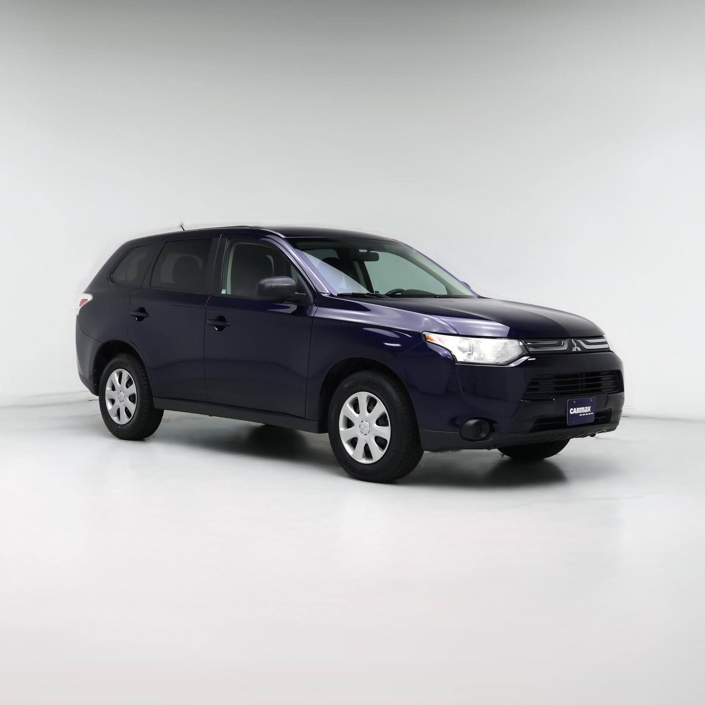 Thumbnail: 2014 Mitsubishi Outlander - 1
