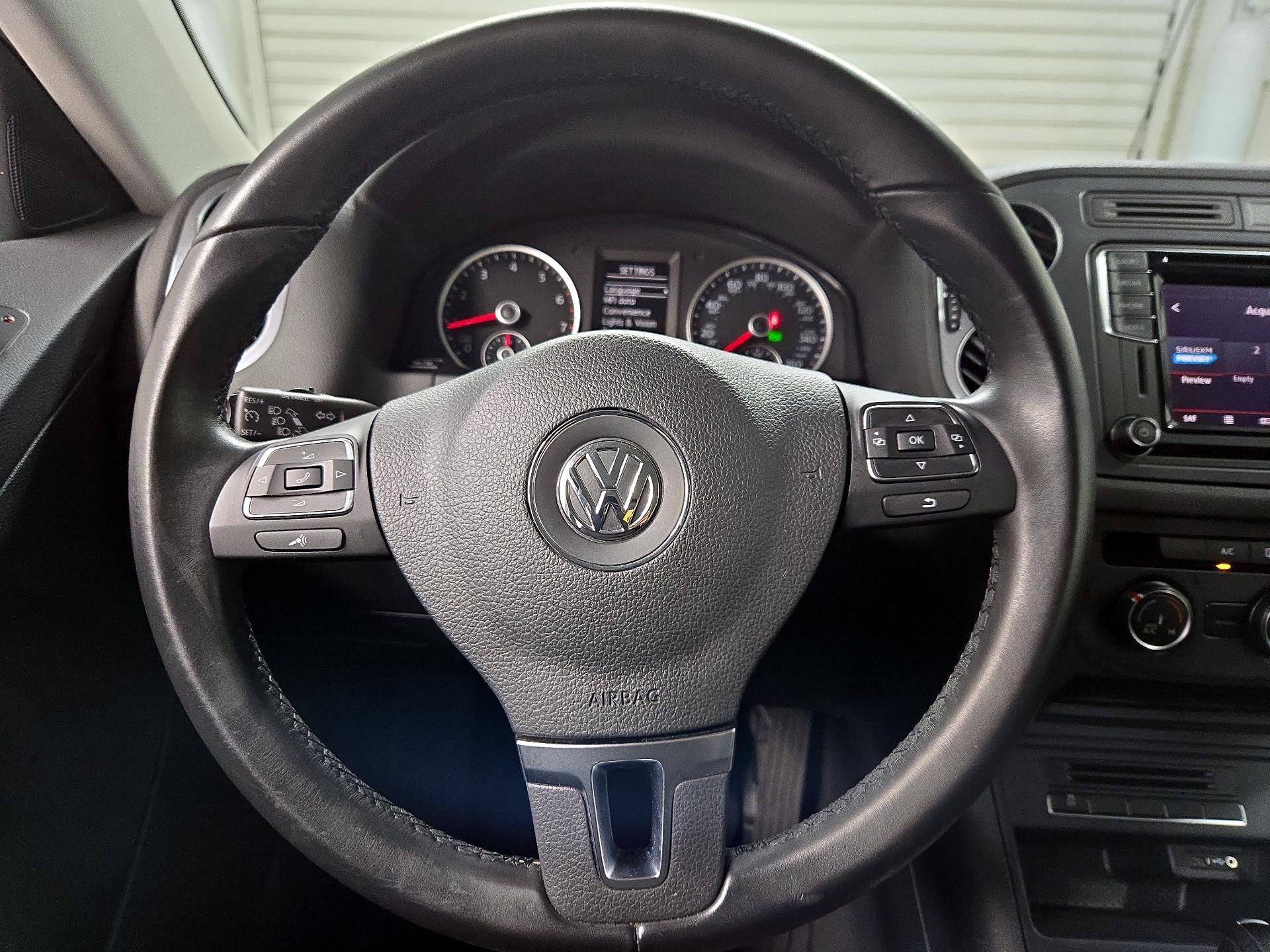 Thumbnail: 2018 Volkswagen Tiguan - 10