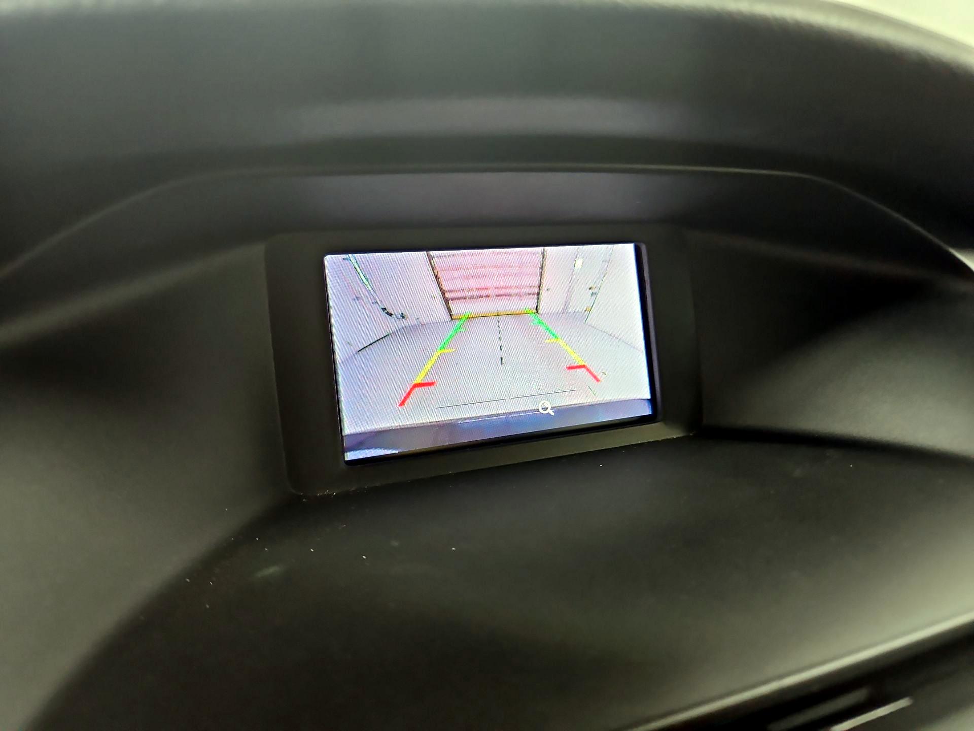 Thumbnail: 2015 Ford Focus - 14