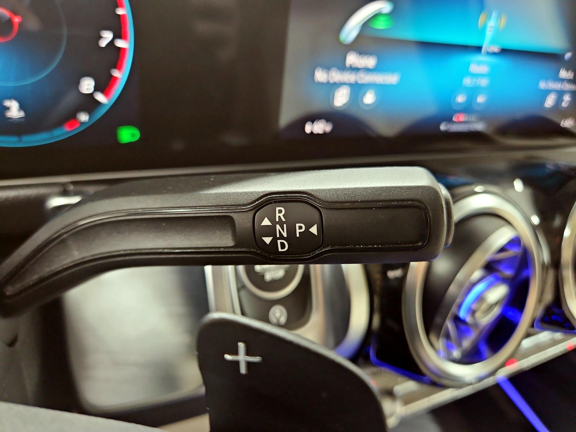 Thumbnail: 2021 Mercedes-Benz GLB - 17